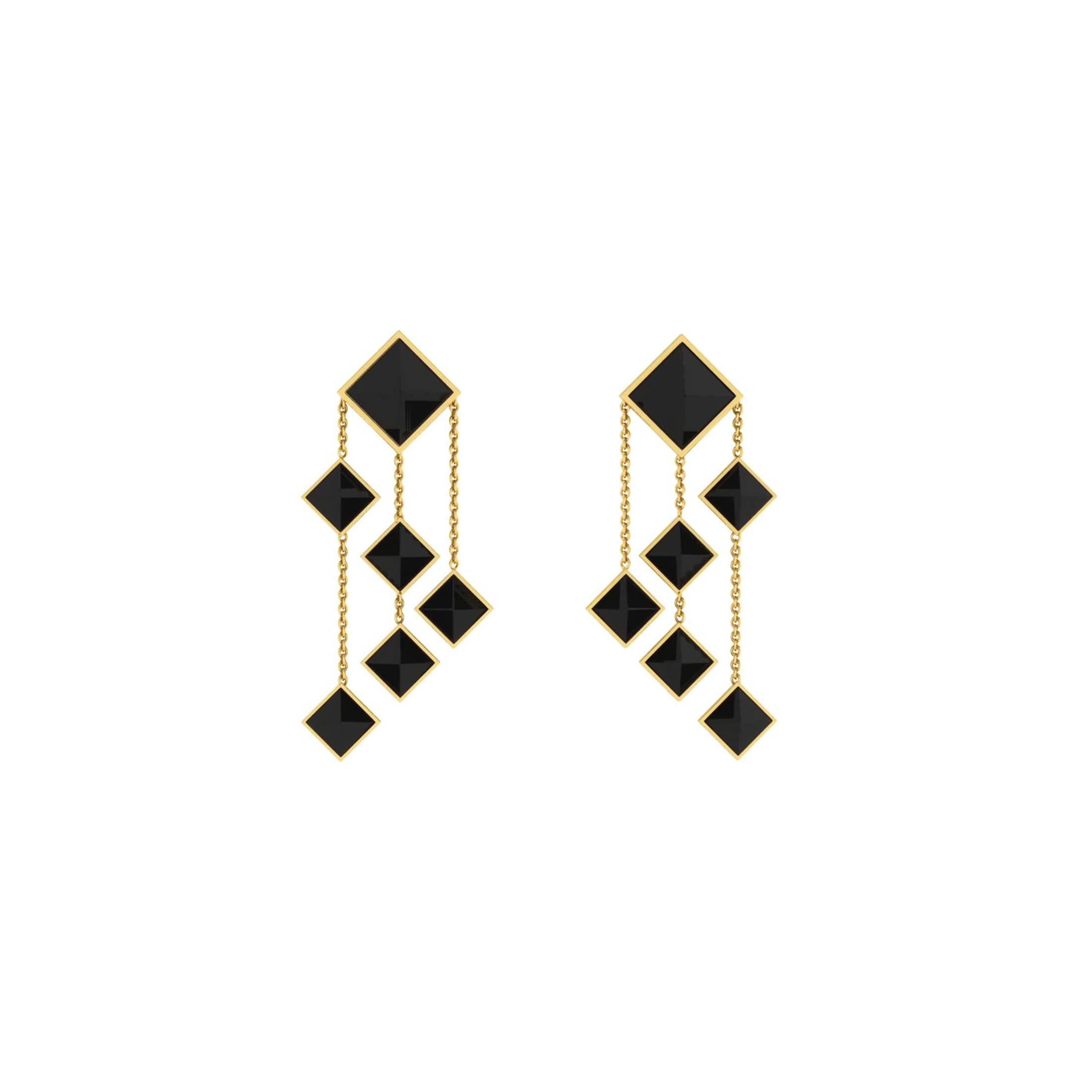 Black Onyx Pyramids Dangling 18 Karat Yellow Gold Chandelier Earrings In New Condition For Sale In New York, NY