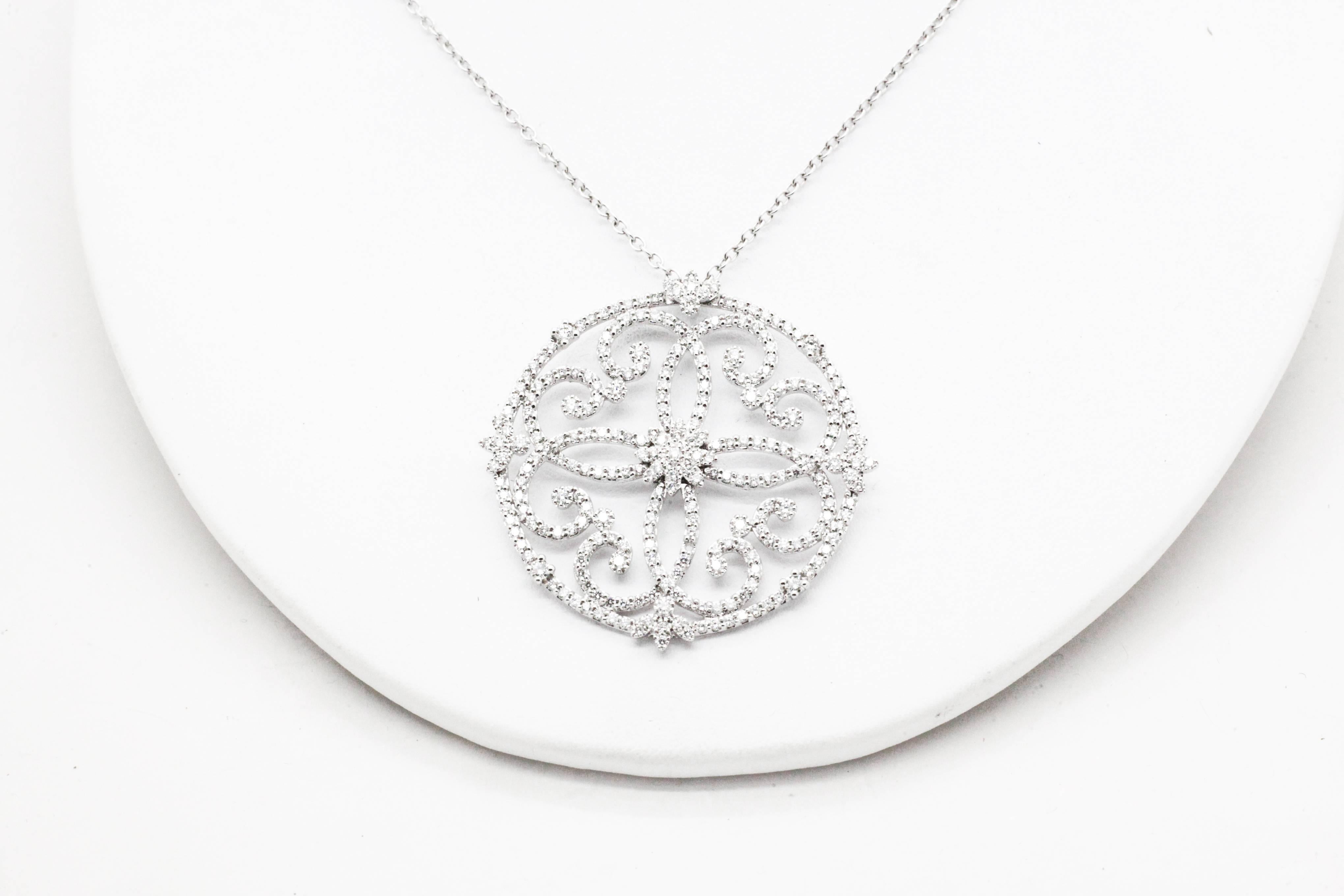 2.80 Carat White Diamonds Necklace Handmade in 18 Karat White Gold For Sale 1