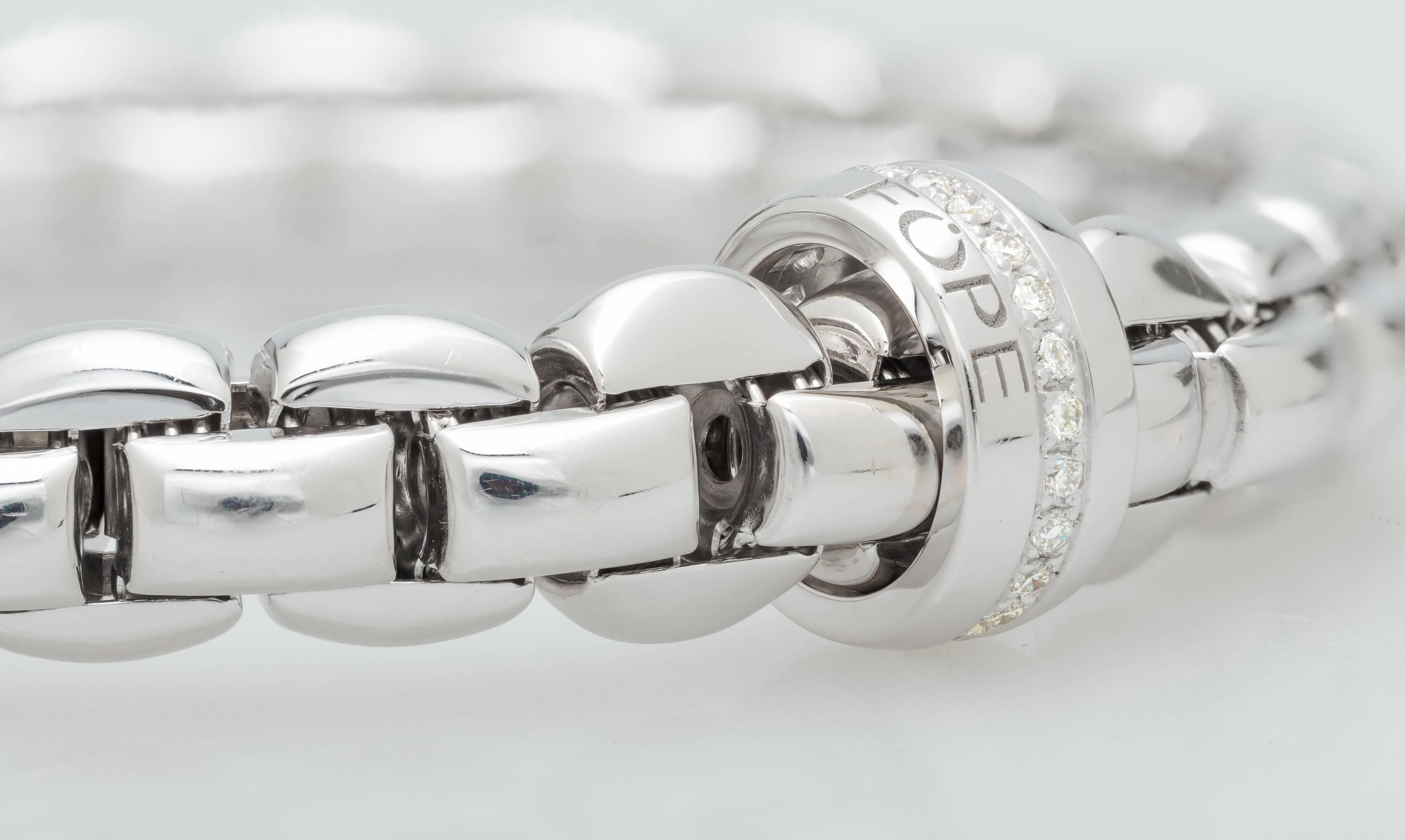 Fope Flex It Bracelet, 18 Karat White Gold, 0.21 Carat Diamonds In Excellent Condition In Houston, TX