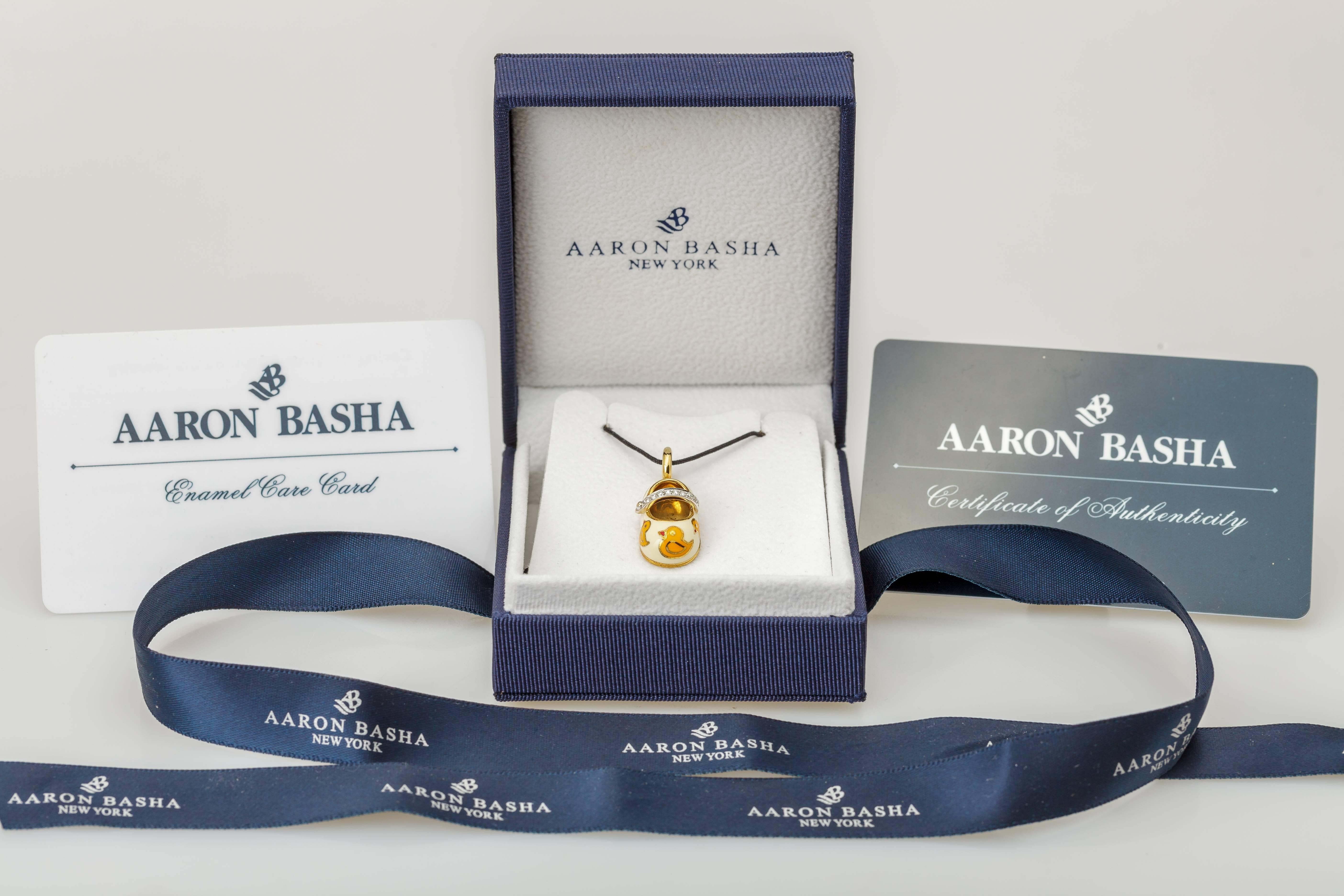 Aaron Basha Gold Enamel 0.07 Carat Diamonds Baby Duck Shoe Dangle Charm  In Excellent Condition In Houston, TX