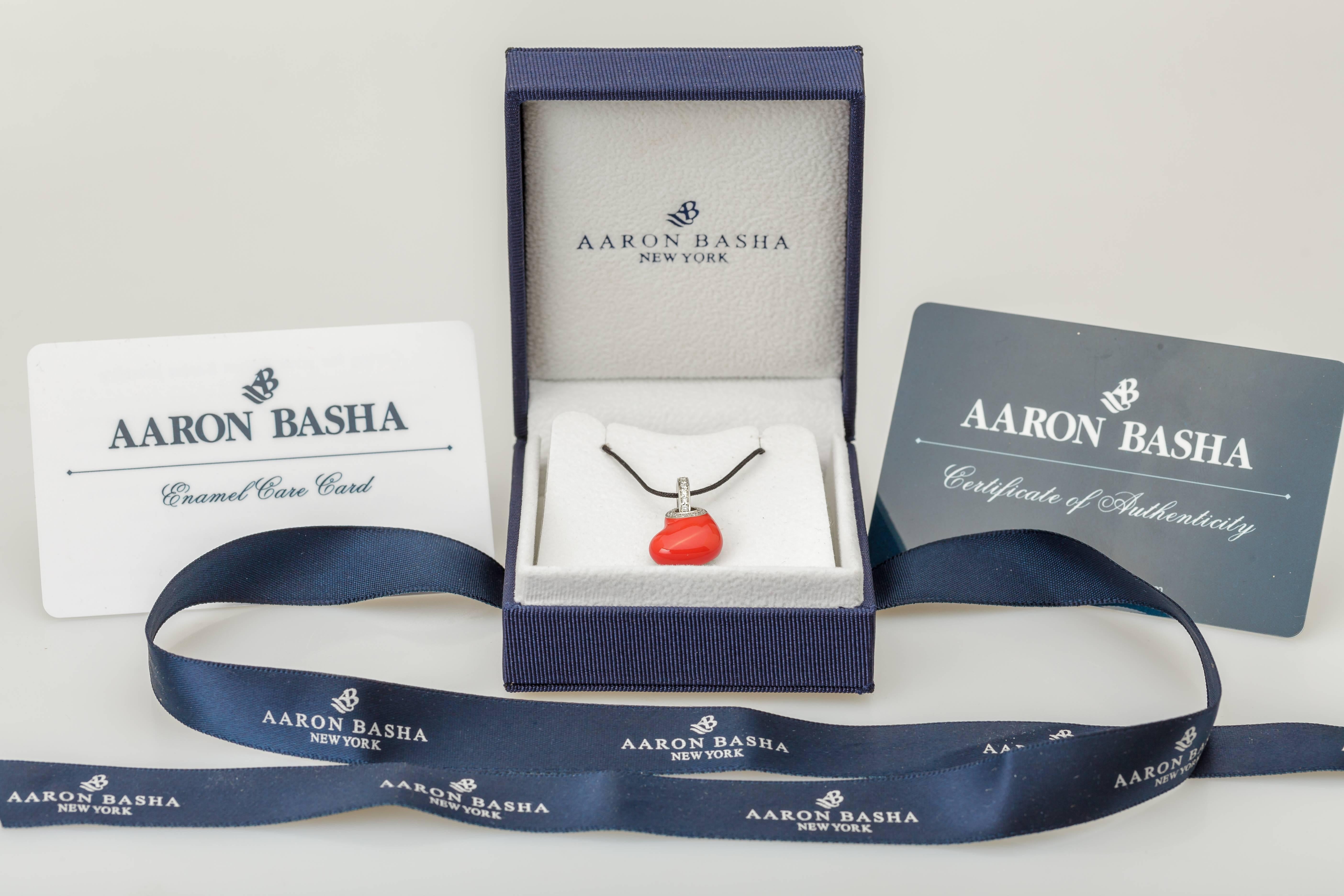 Aaron Basha Gold Enamel Diamond 0.24 Carat Red Heart Dangle Pendant  In New Condition For Sale In Houston, TX