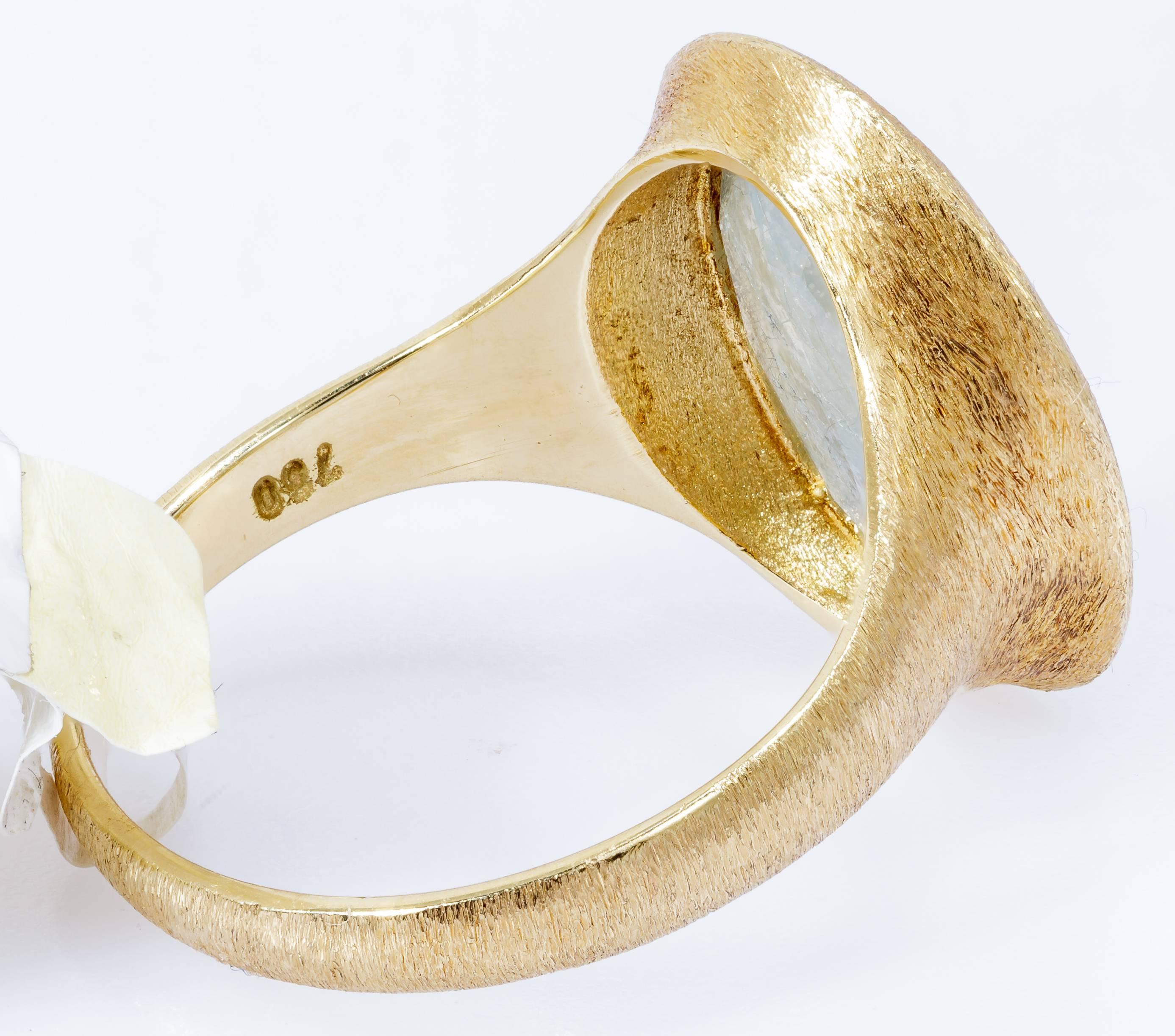 Women's Yvel Blue-Green Sapphire Satin 18 Karat Yellow Gold Ring