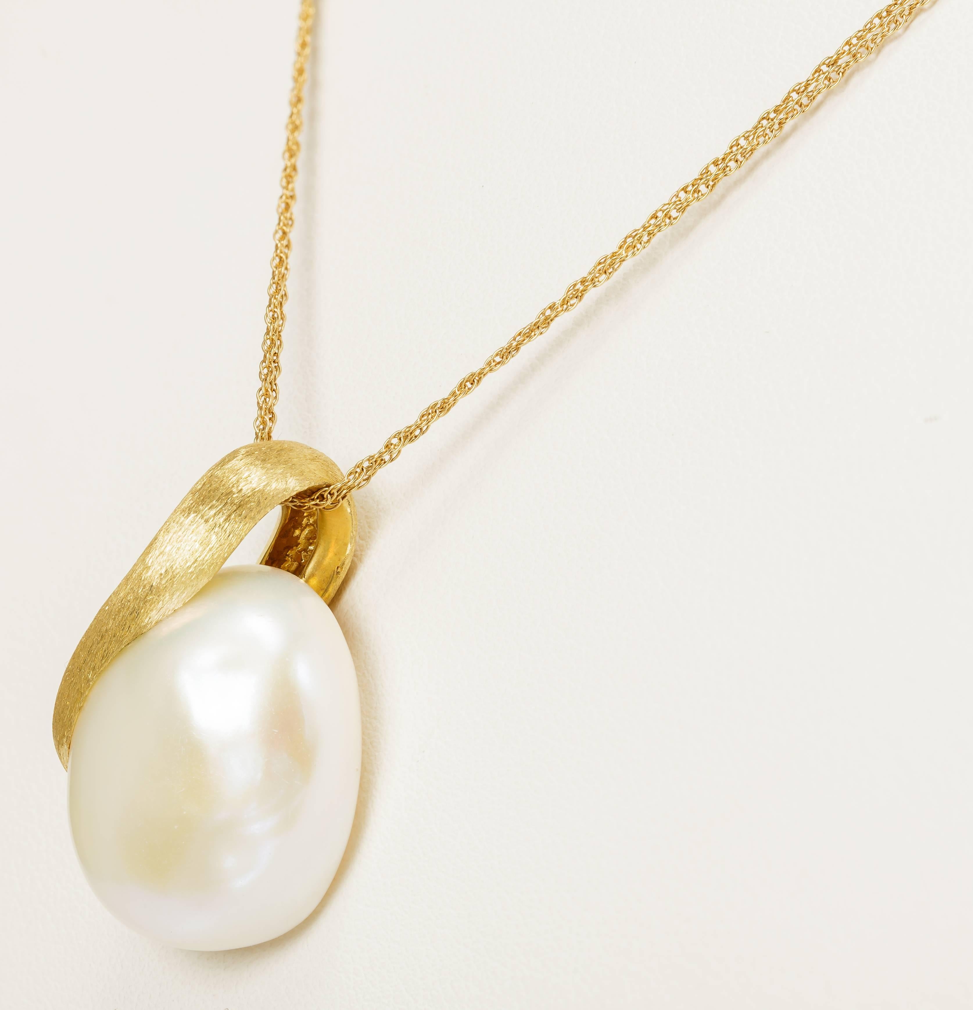 Yvel Satin Baroque Pearl Pendant and Necklace 18 Karat Yellow Gold In New Condition For Sale In Houston, TX