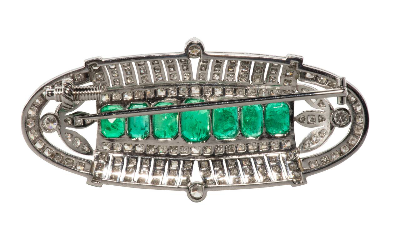 This brooch is classic and elegant.