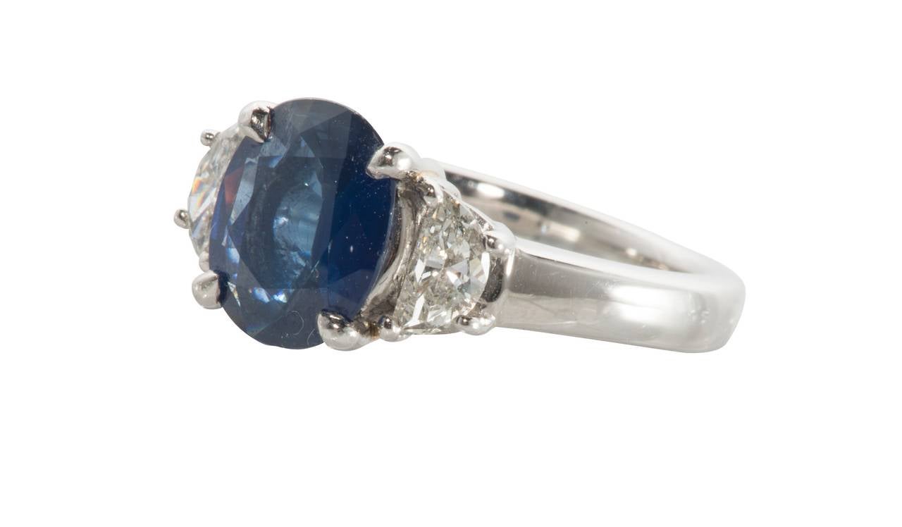 Women's Blue Sapphire Diamond Platinum Ring