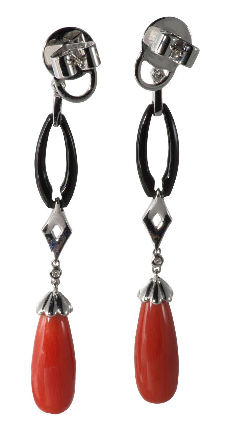 Beautiful Deco style dangle earrings