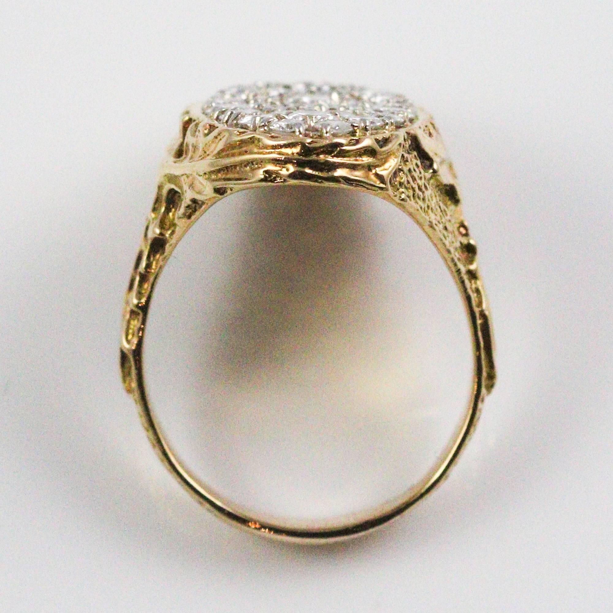 Owned by Music Legend Issac Hayes, Modernist 18 Karat Gold and Diamond Ring In Excellent Condition In Birmingham, AL