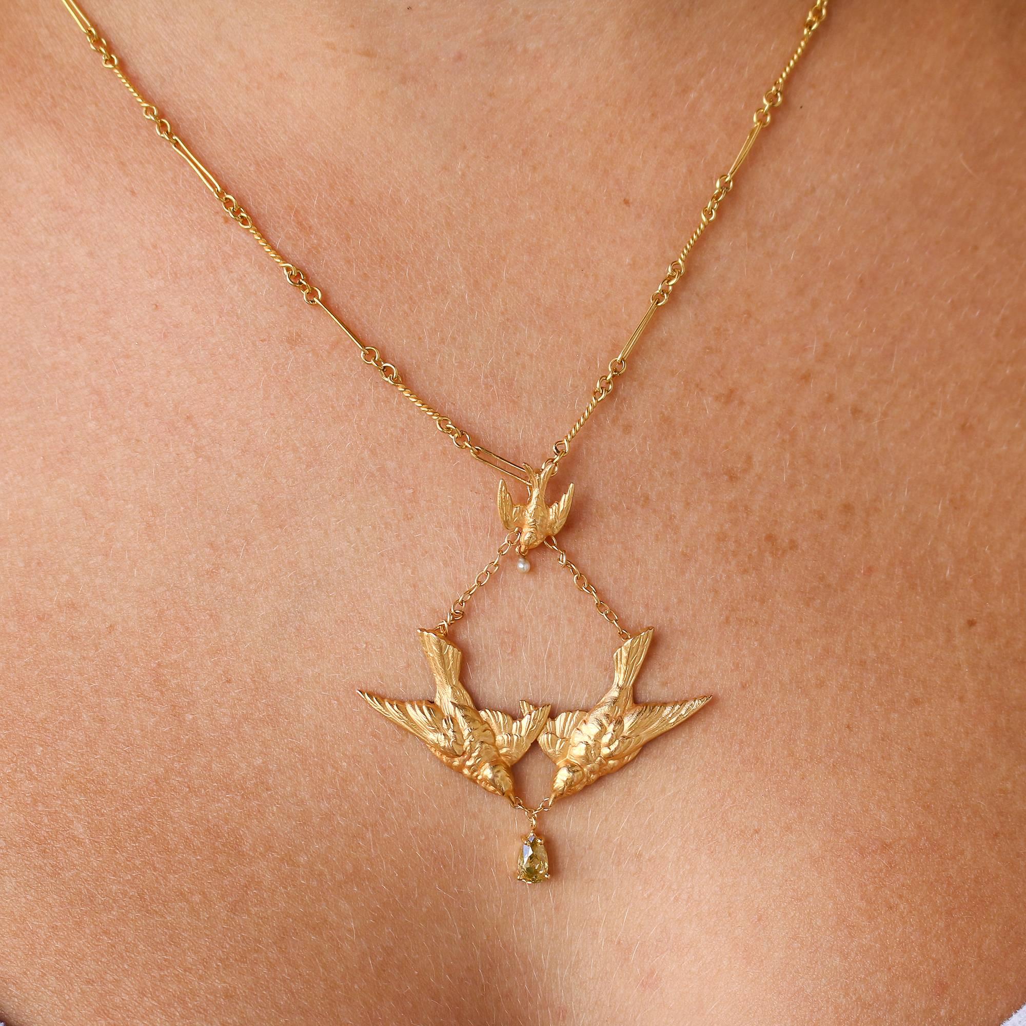 Art Nouveau Gold Swallow Motif Lavalier Style Necklace 4