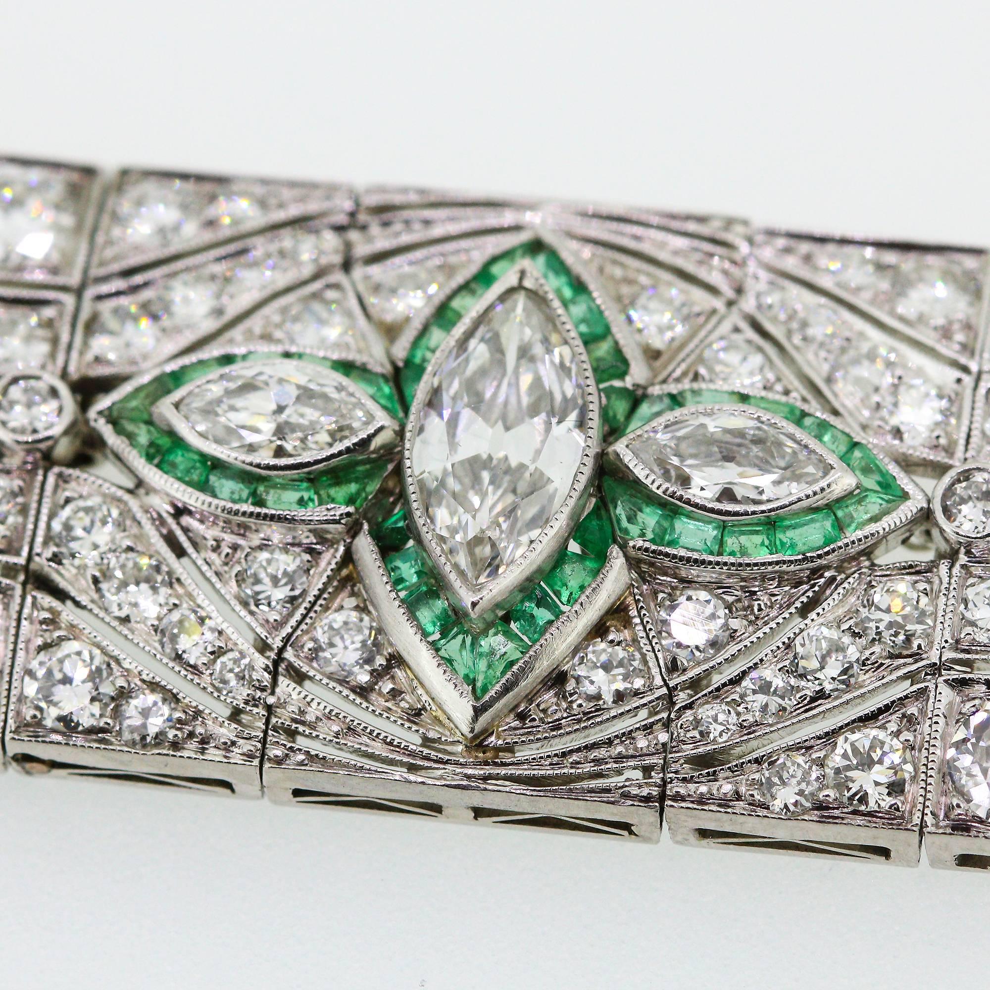 Magnificent 1920s Art Deco Platinum Diamond and Emerald Bracelet 4