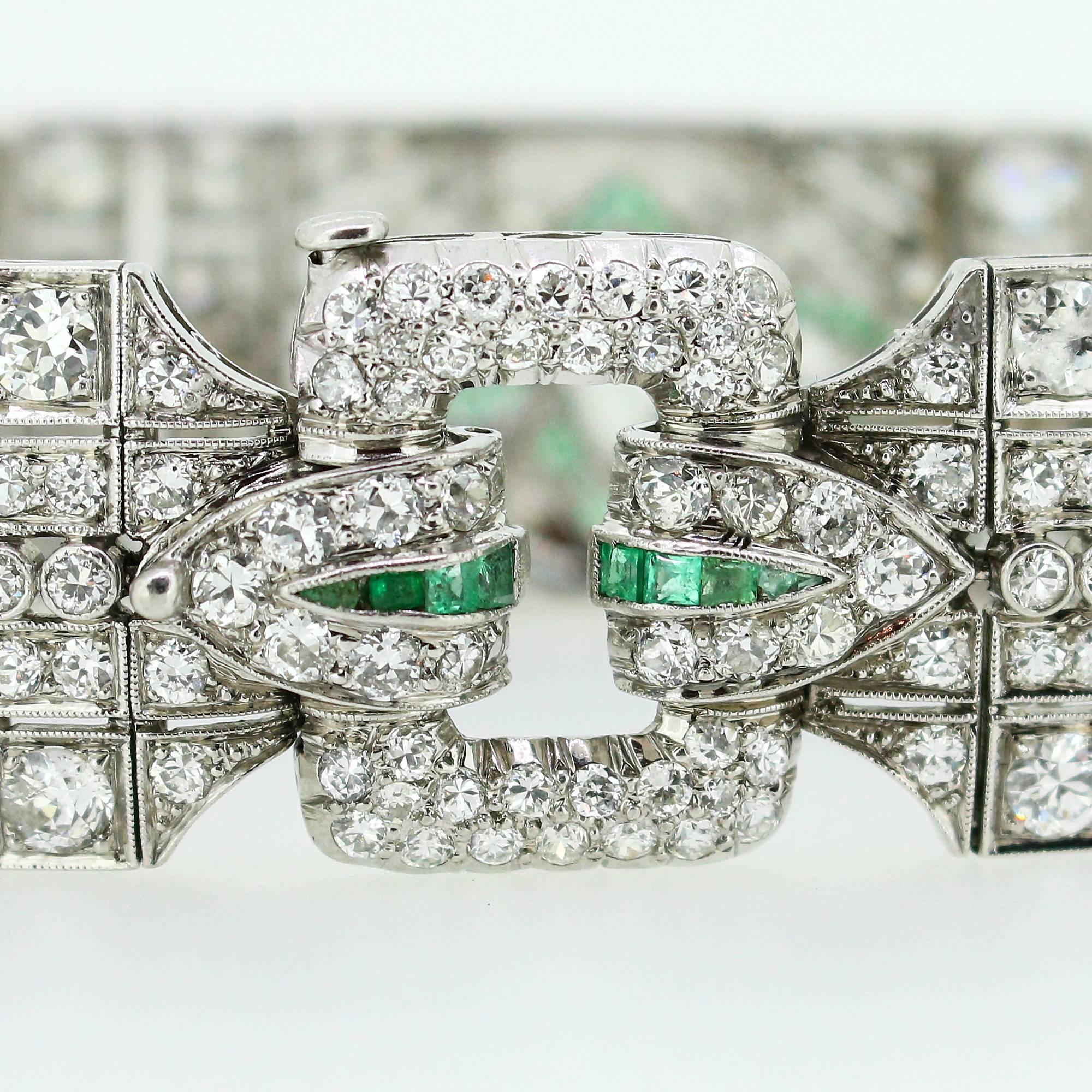 Magnificent 1920s Art Deco Platinum Diamond and Emerald Bracelet 5