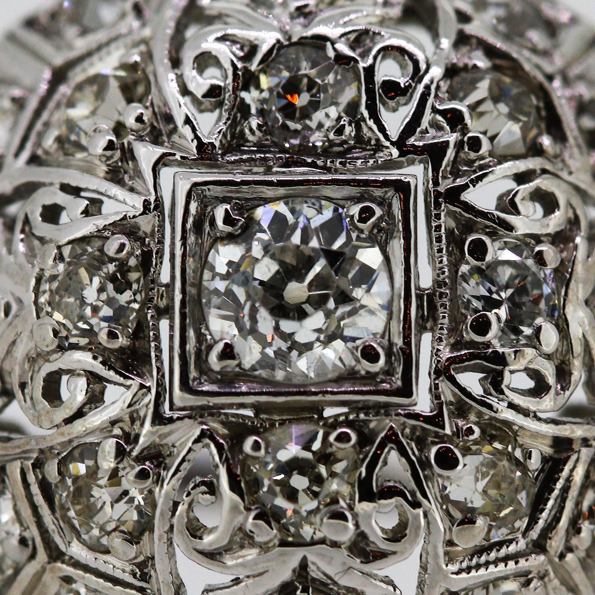 Art Deco Platinum Filigree and Diamond Cluster-Style Cocktail Ring In Excellent Condition In Birmingham, AL