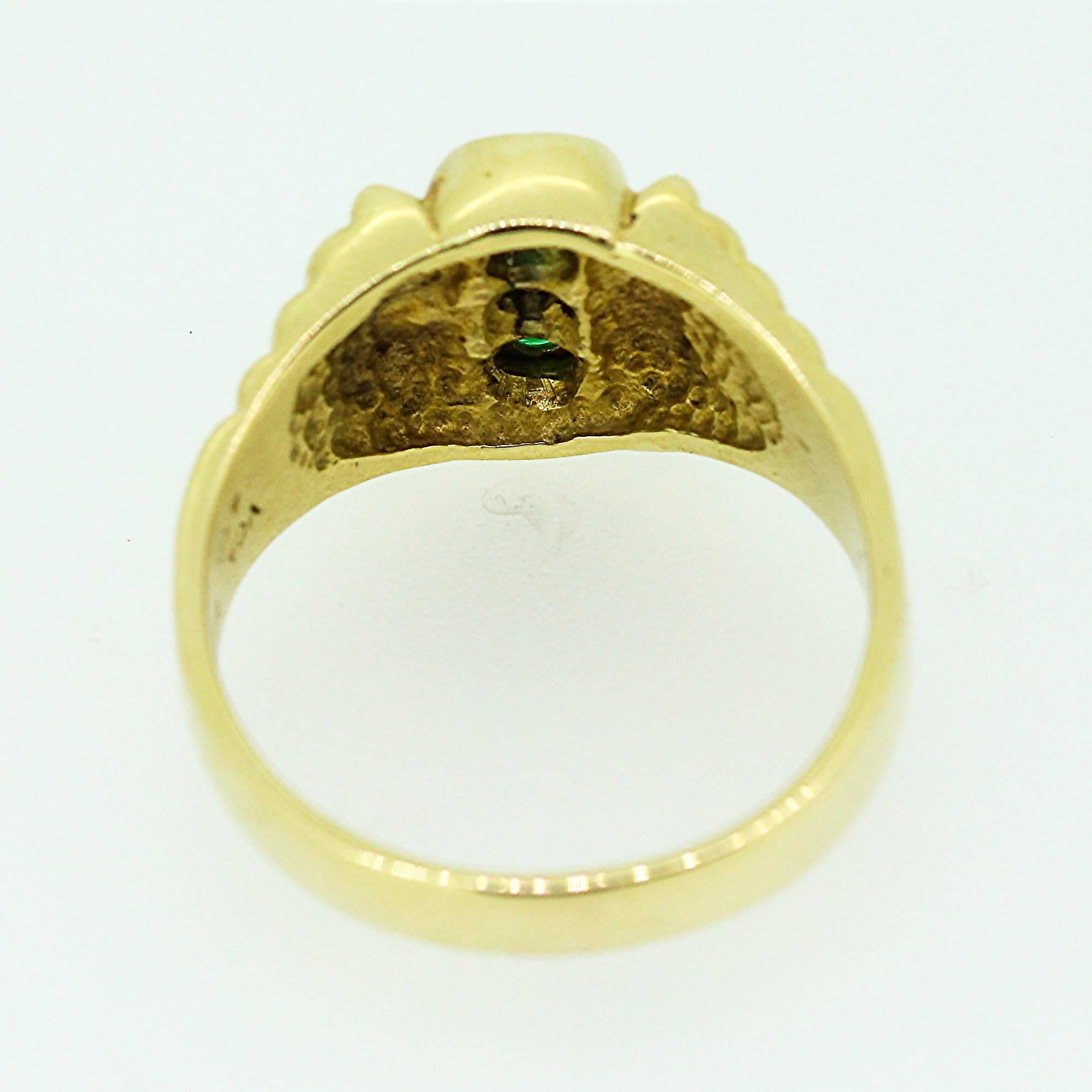 Round Cut 1970 Van Cleef & Arpels Emerald Diamond Gold Ring