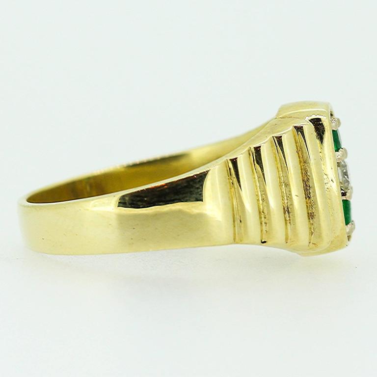 1970 Van Cleef and Arpels Emerald Diamond Gold Ring at 1stDibs