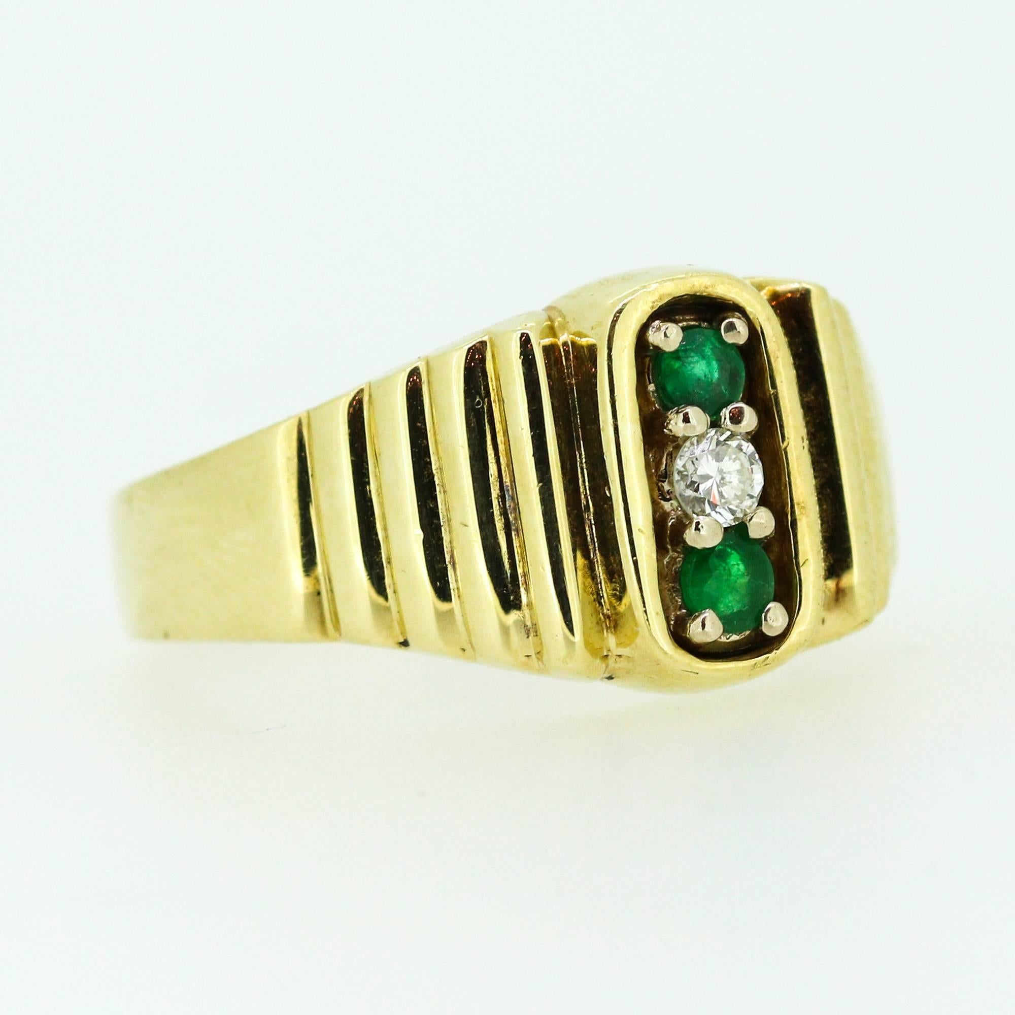 1970 Van Cleef & Arpels Emerald Diamond Gold Ring 2