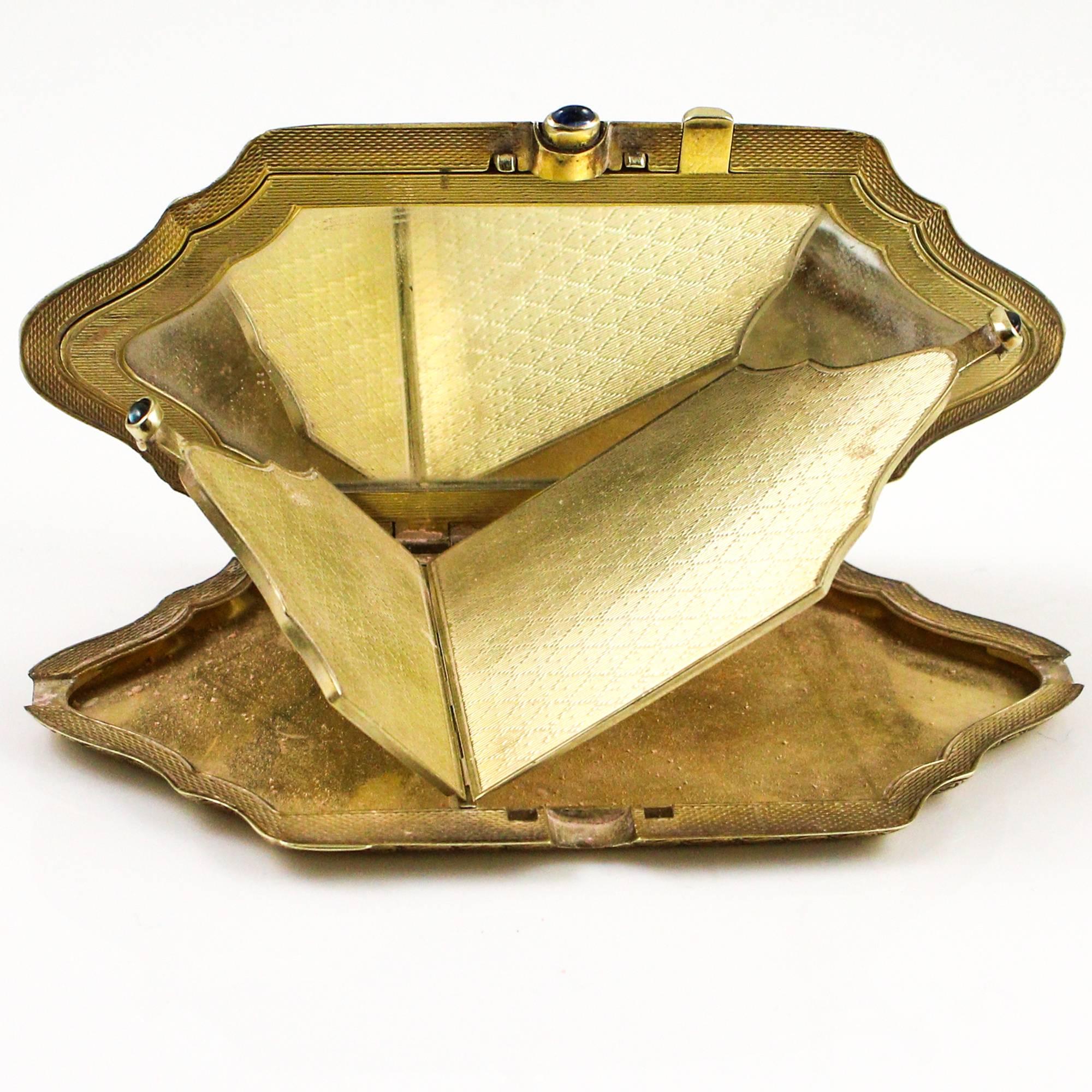 Exquisite Gold Engraved Compact With Sapphire Accents 1