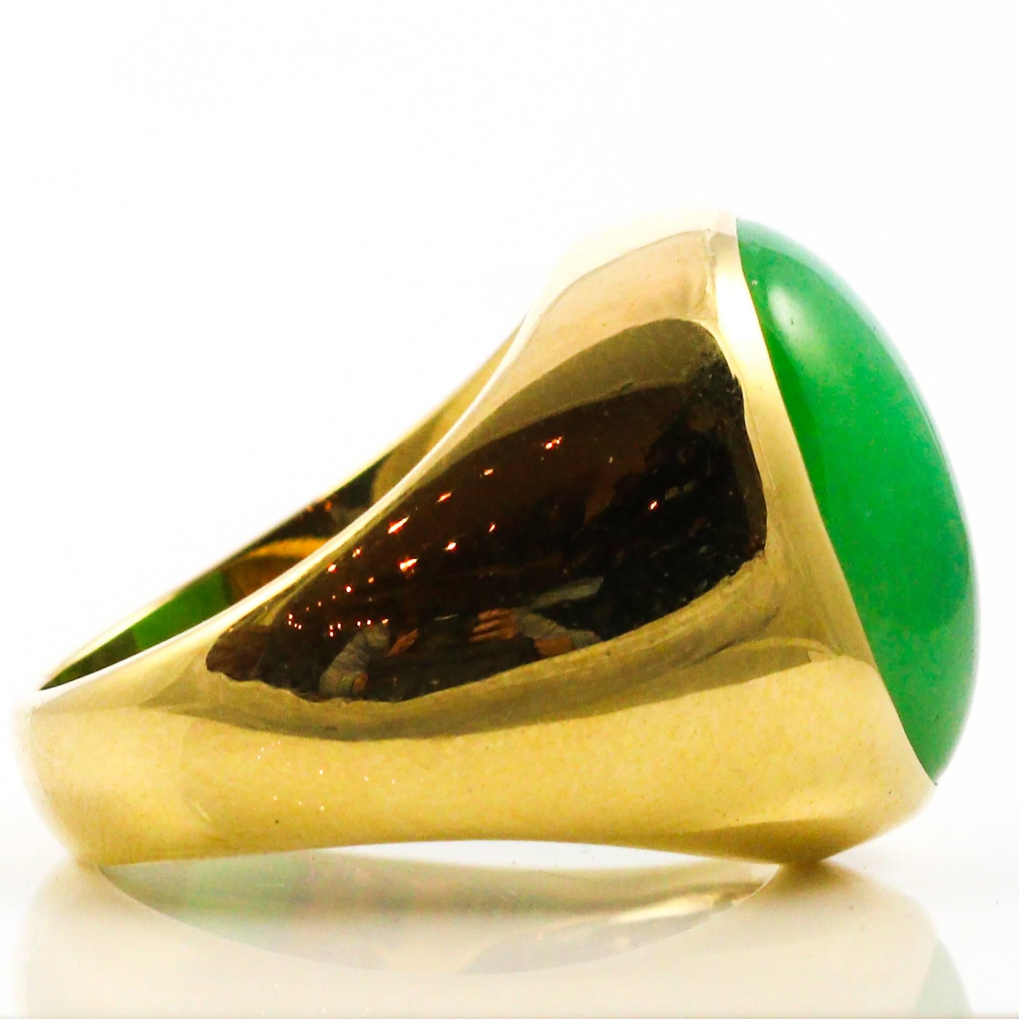 Modern Certified Grade A Non-Dyed Jadeite Jade Gold Ring