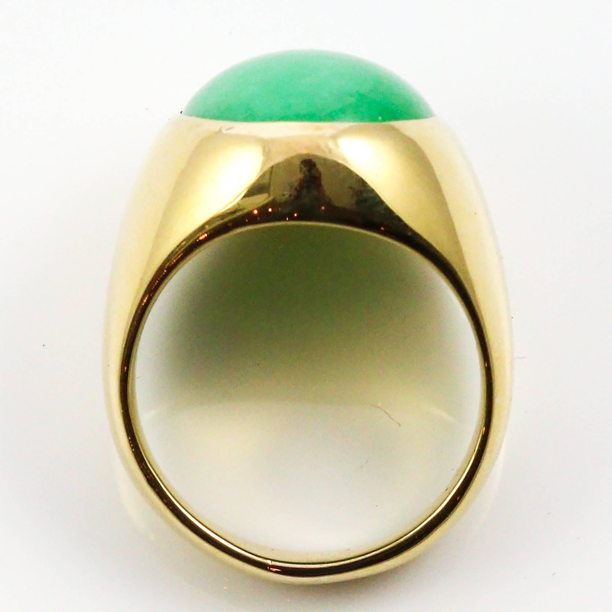 Certified Grade A Non-Dyed Jadeite Jade Gold Ring In Excellent Condition In Birmingham, AL