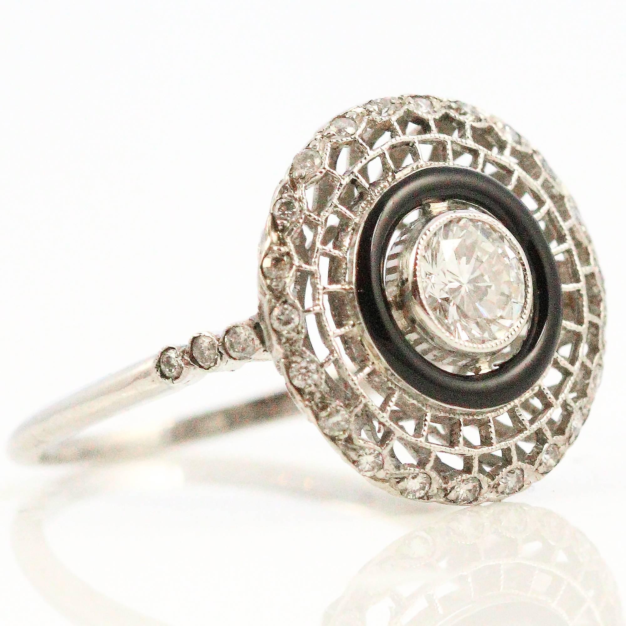 Women's Late 1940s Onyx Diamond Platinum Bull's Eye Style Ring