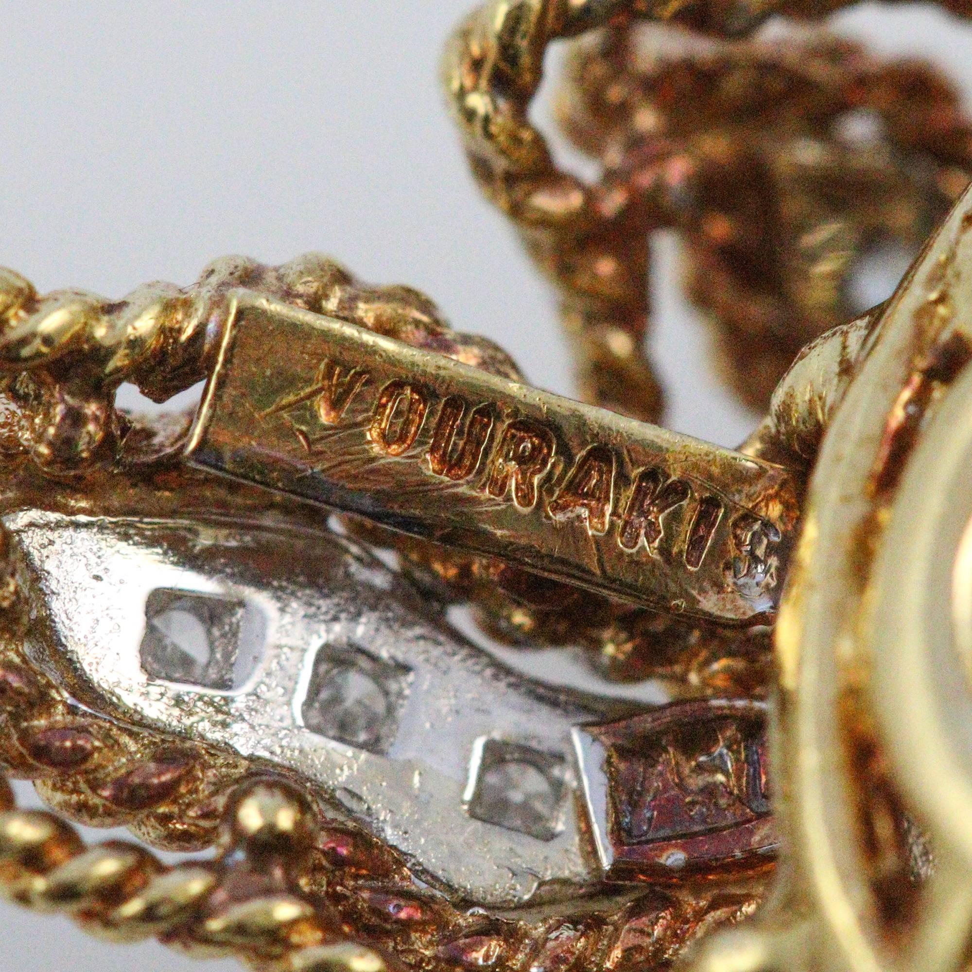 1970s Vourakis Diamond Yellow Gold Floral Design Ring 3
