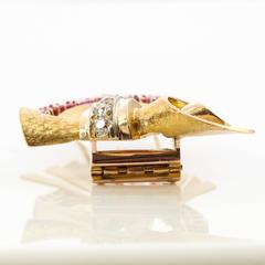 1940s Retro Ruby Diamond Yellow Gold Brooch