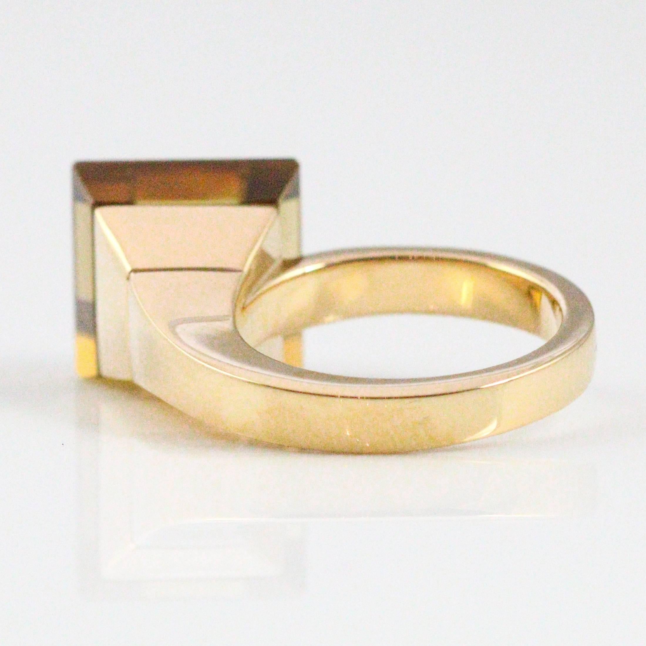 18 Karat Yellow Gold Gucci Chiodo Ring with Citrine In Excellent Condition In Birmingham, AL