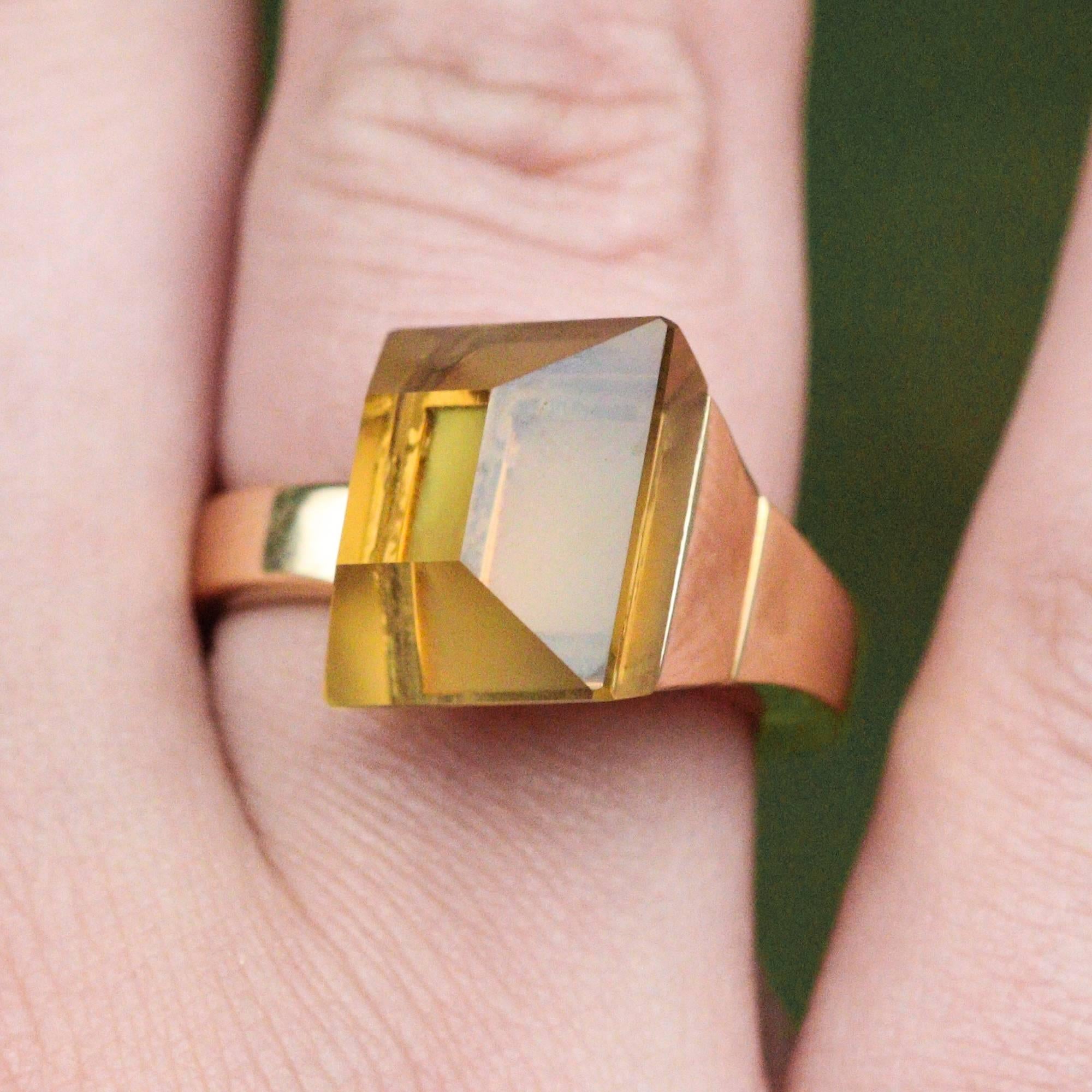 18 Karat Yellow Gold Gucci Chiodo Ring with Citrine 3