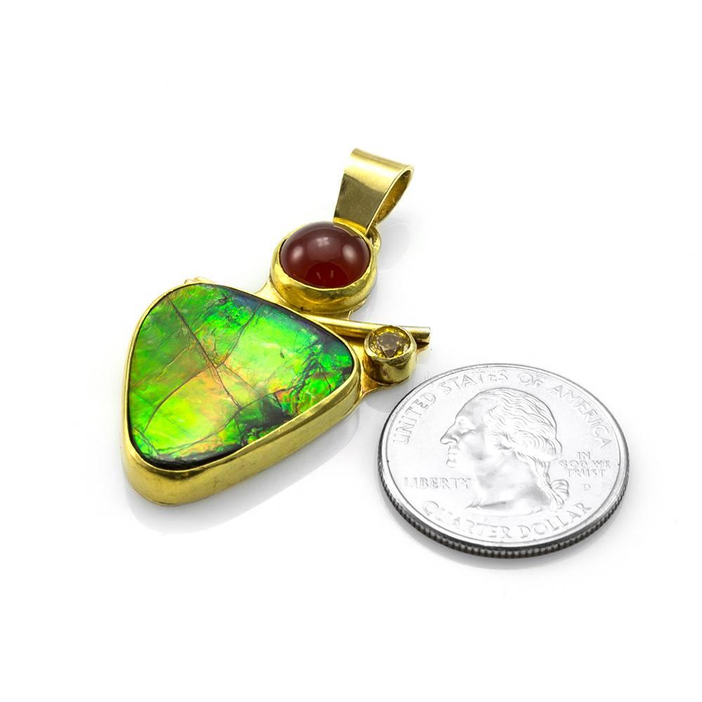 Women's Artisian Jan McClelland Handmade Ammolite, Chrysoberyl and Gold Pendant For Sale