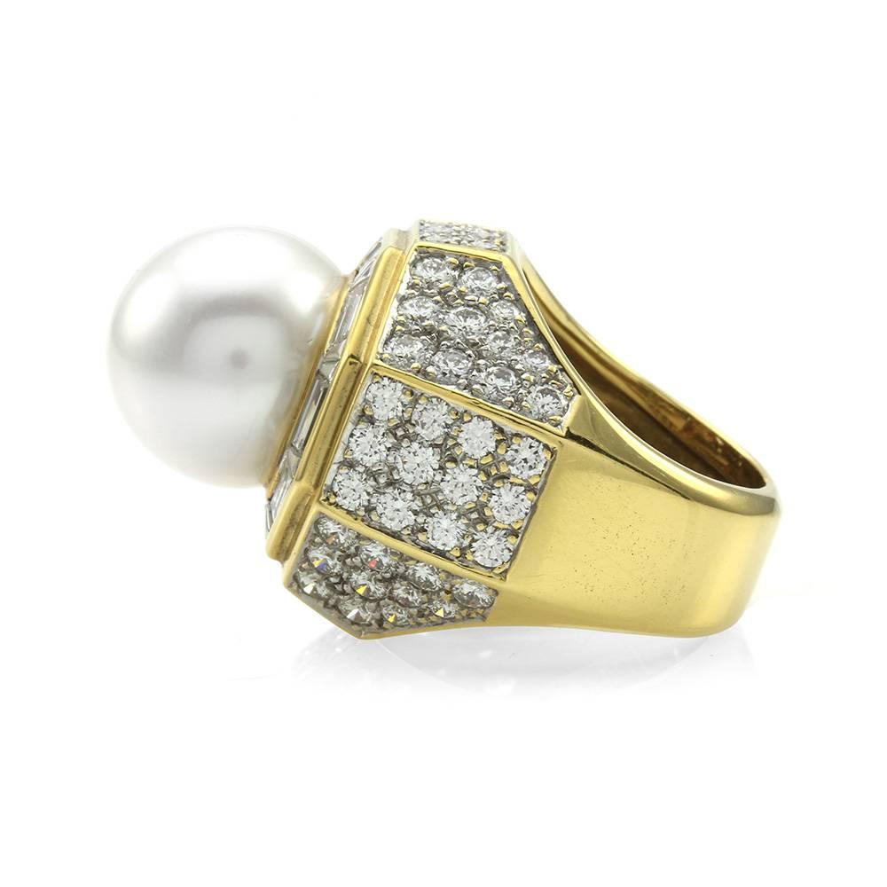 South Sea Pearl and Gold Ring with Mixed Cut Diamonds In New Condition For Sale In Scottsdale, AZ
