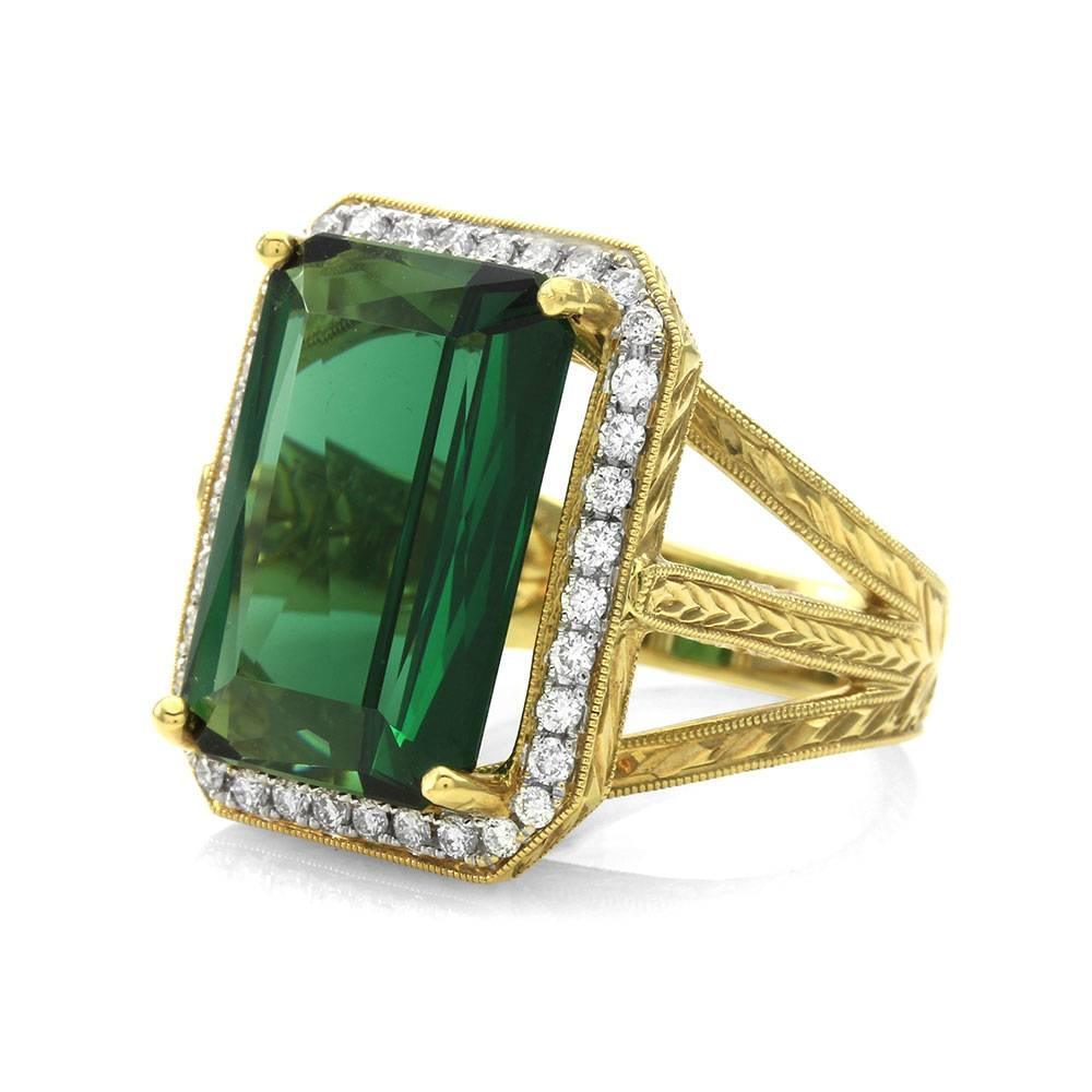 Fancy Emerald Cut Green Tourmaline and Pavé Diamond Ring In Excellent Condition For Sale In Scottsdale, AZ