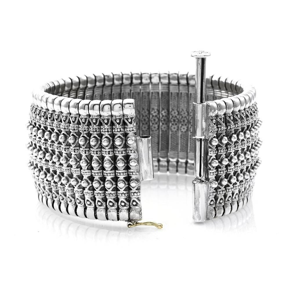 Konstantino Hera Wide Sterling Cuff Bracelet In Excellent Condition For Sale In Scottsdale, AZ