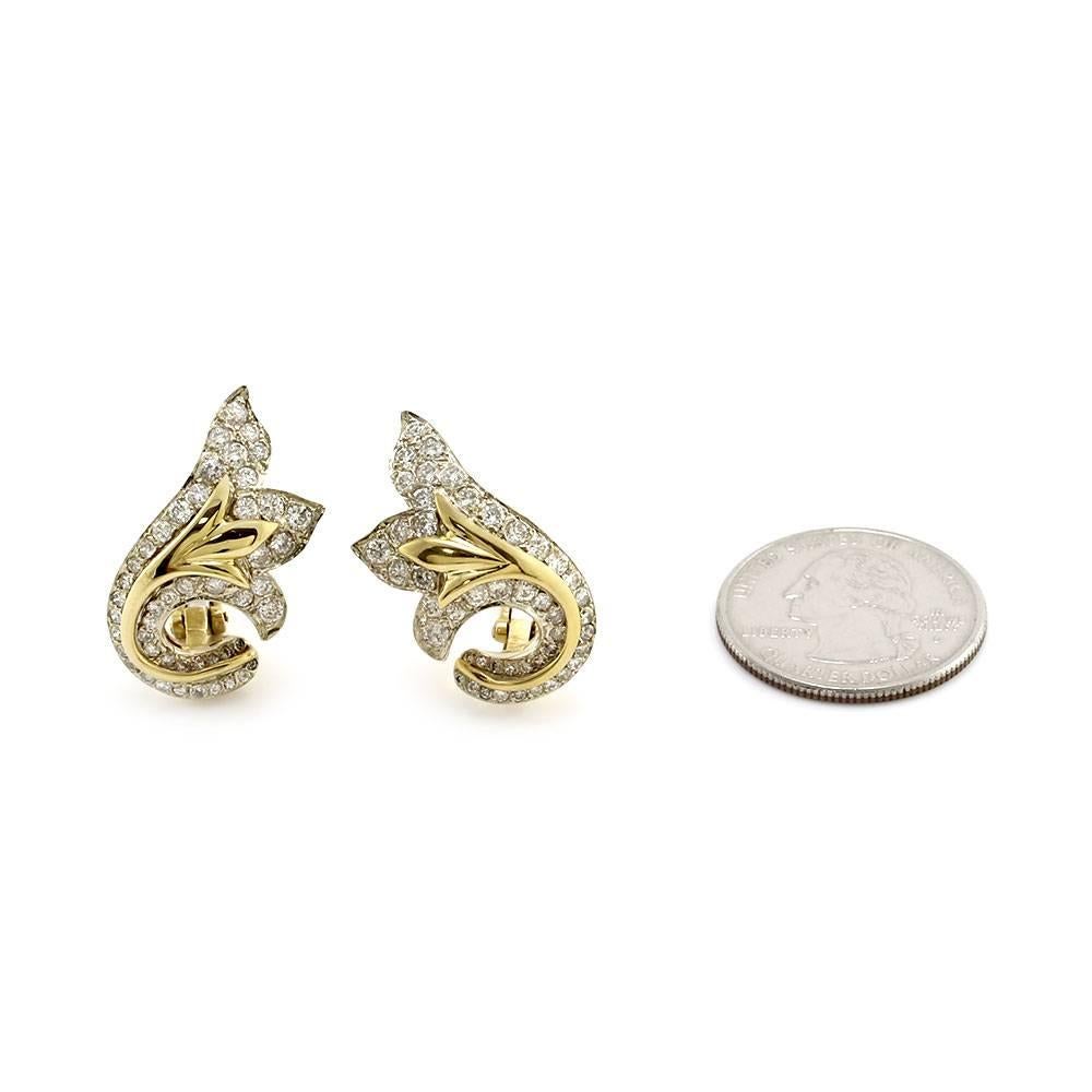 Pave Diamond Gold Climber Earrings In Excellent Condition For Sale In Scottsdale, AZ