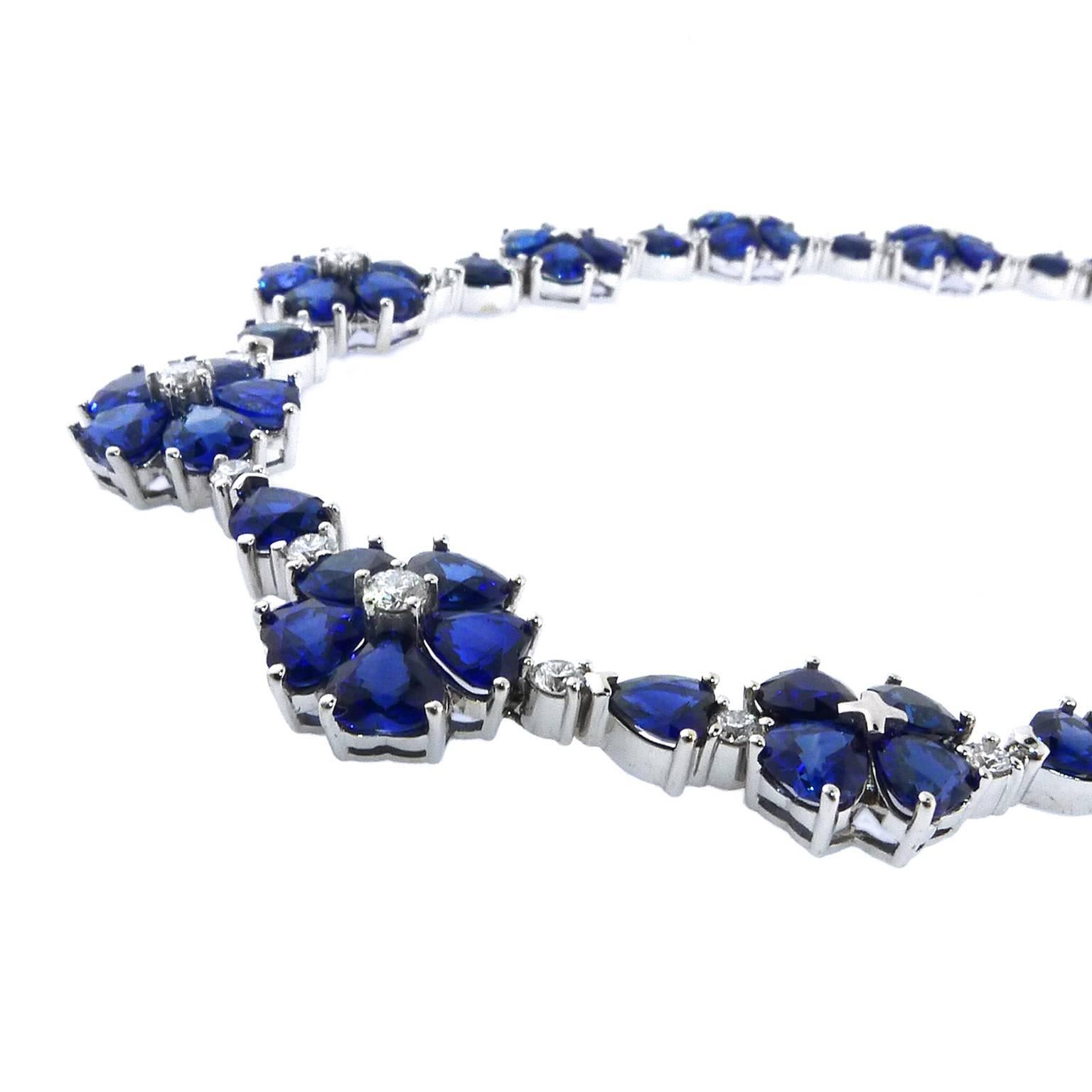 Heart-Shaped Sapphire and Diamond Necklace In New Condition For Sale In Yardley, PA