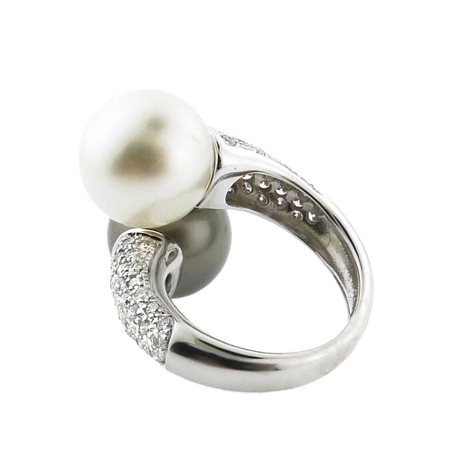 Gray and White South Sea Pearl and Diamond Ring In New Condition For Sale In Yardley, PA