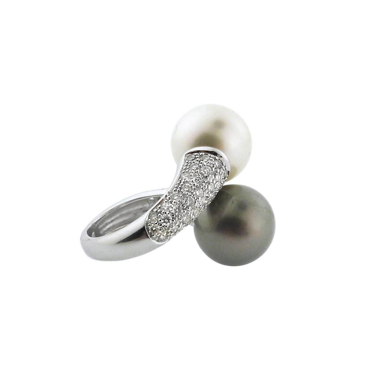 Women's Gray and White South Sea Pearl and Diamond Ring For Sale