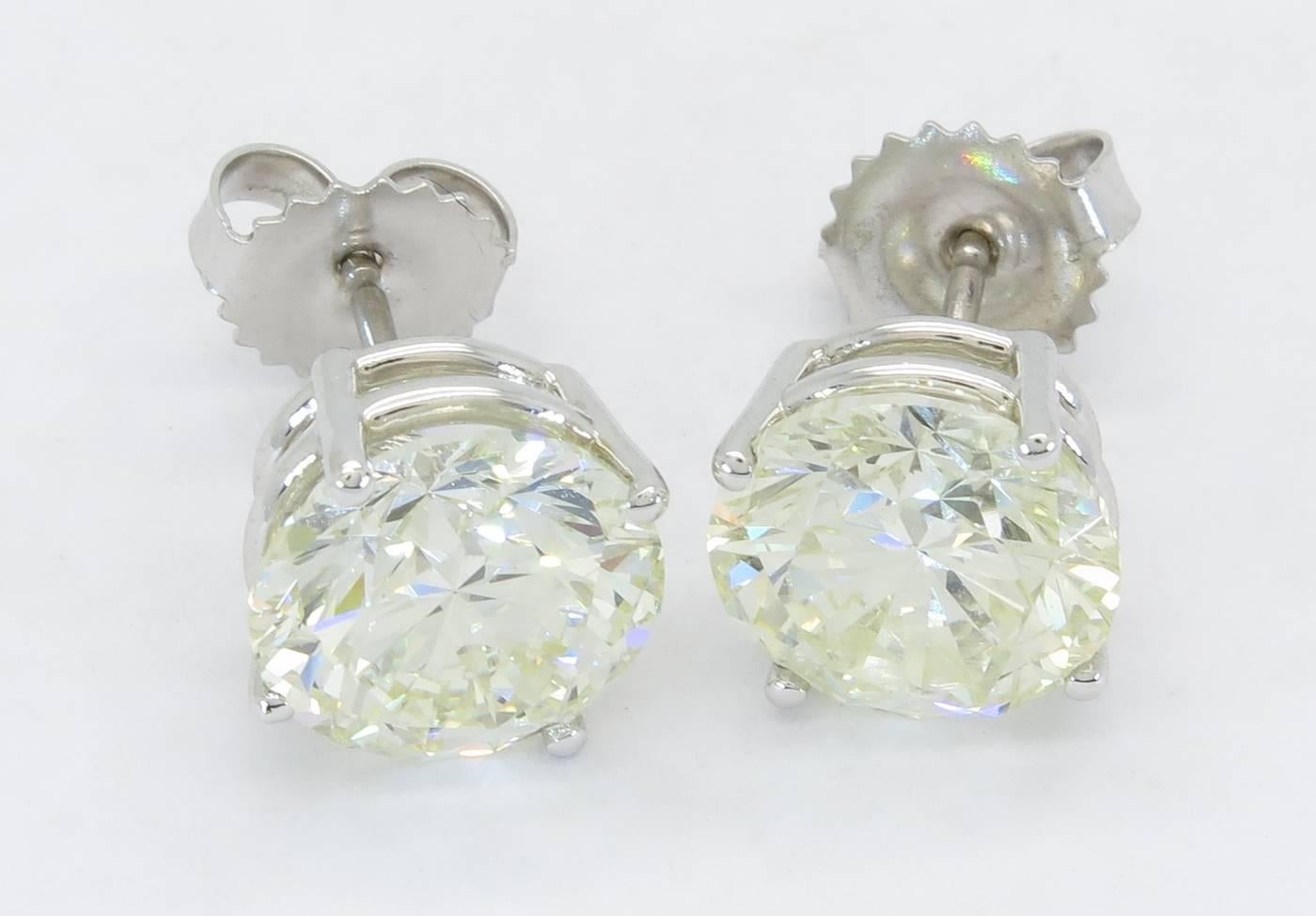 6 Carats Round Brilliant Cut Diamonds Gold Stud Earrings  3