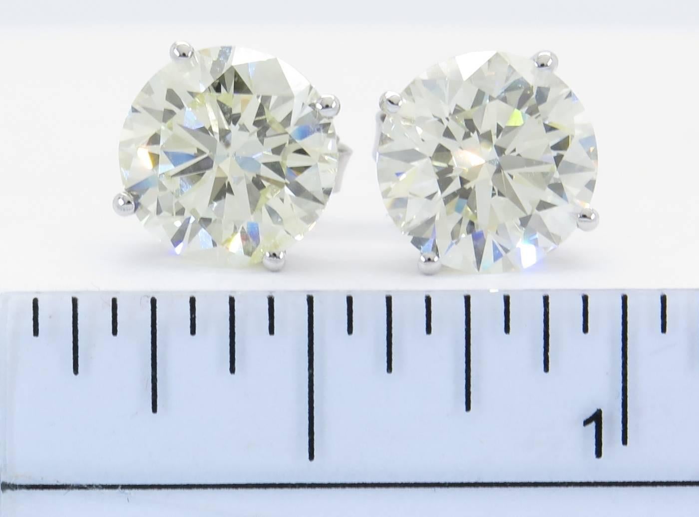 6 Carats Round Brilliant Cut Diamonds Gold Stud Earrings  5