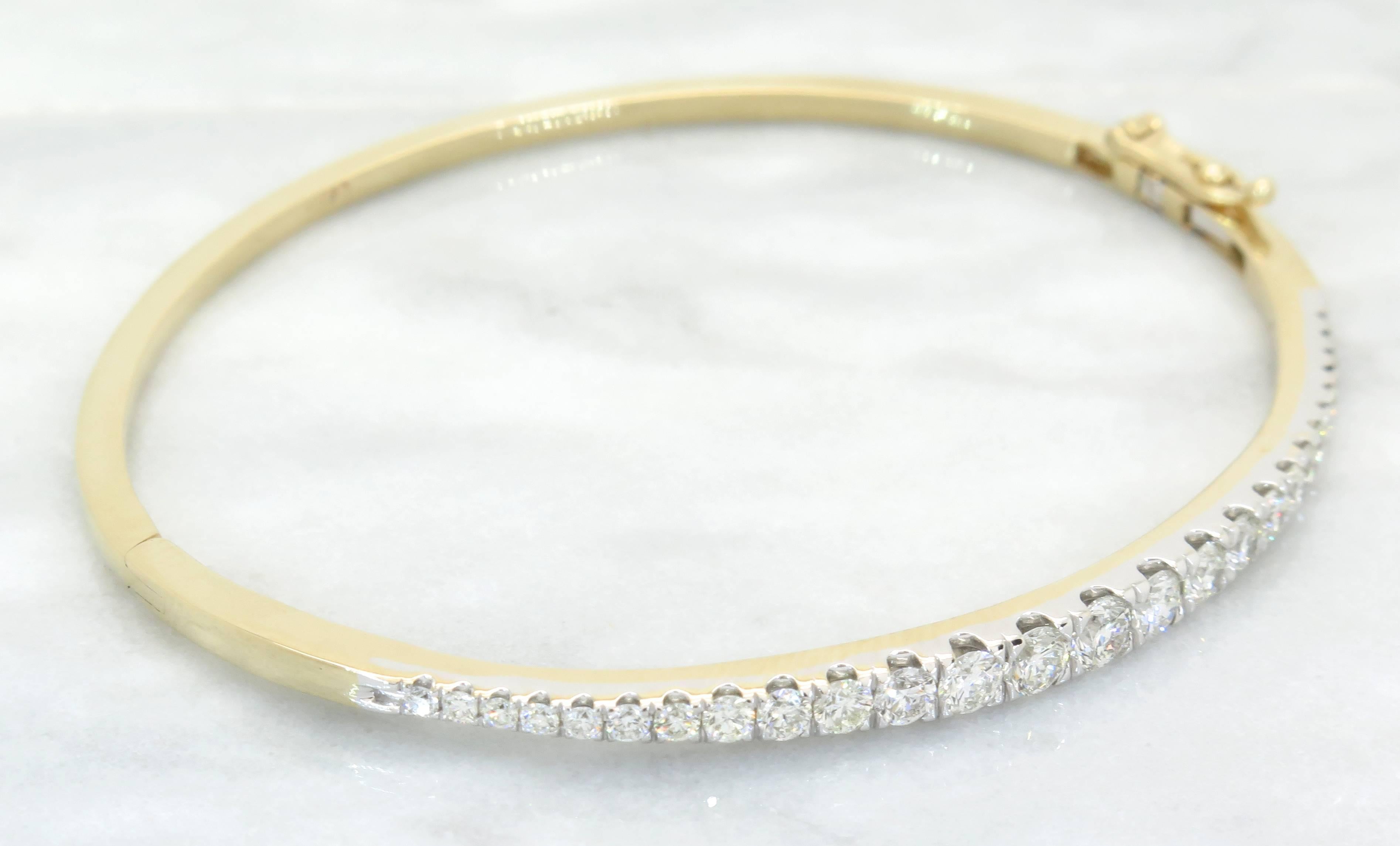 14k Two-Tone Diamond Bangle Bracelet  In Excellent Condition In Webster, NY