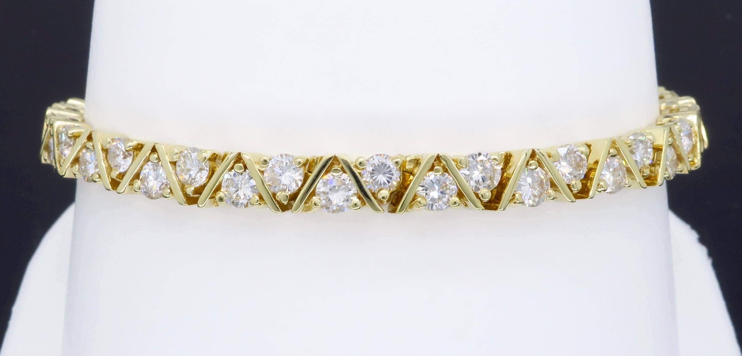 6.16 Carat Diamond Yellow Gold Tennis Bracelet  In Excellent Condition In Webster, NY