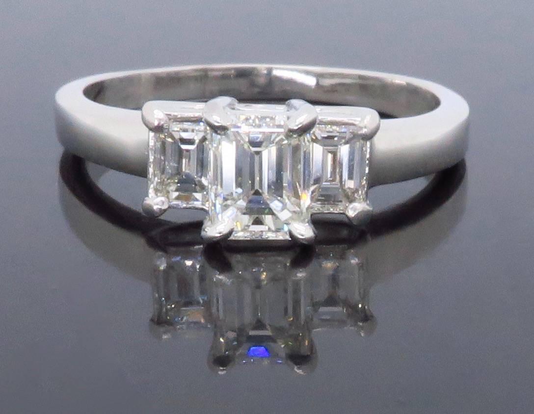 Women's Three Stone Diamond Engagement Ring 