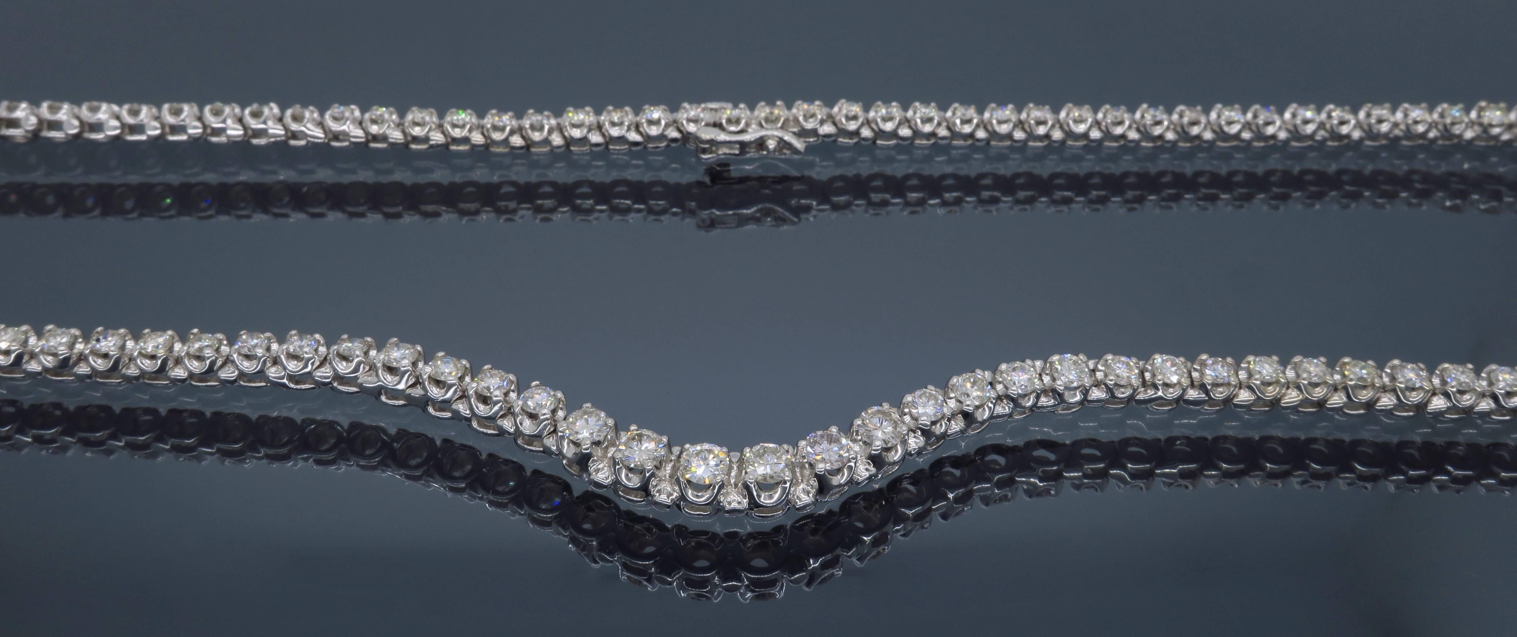 5.75 Carat Diamond Tennis Necklace In Excellent Condition In Webster, NY
