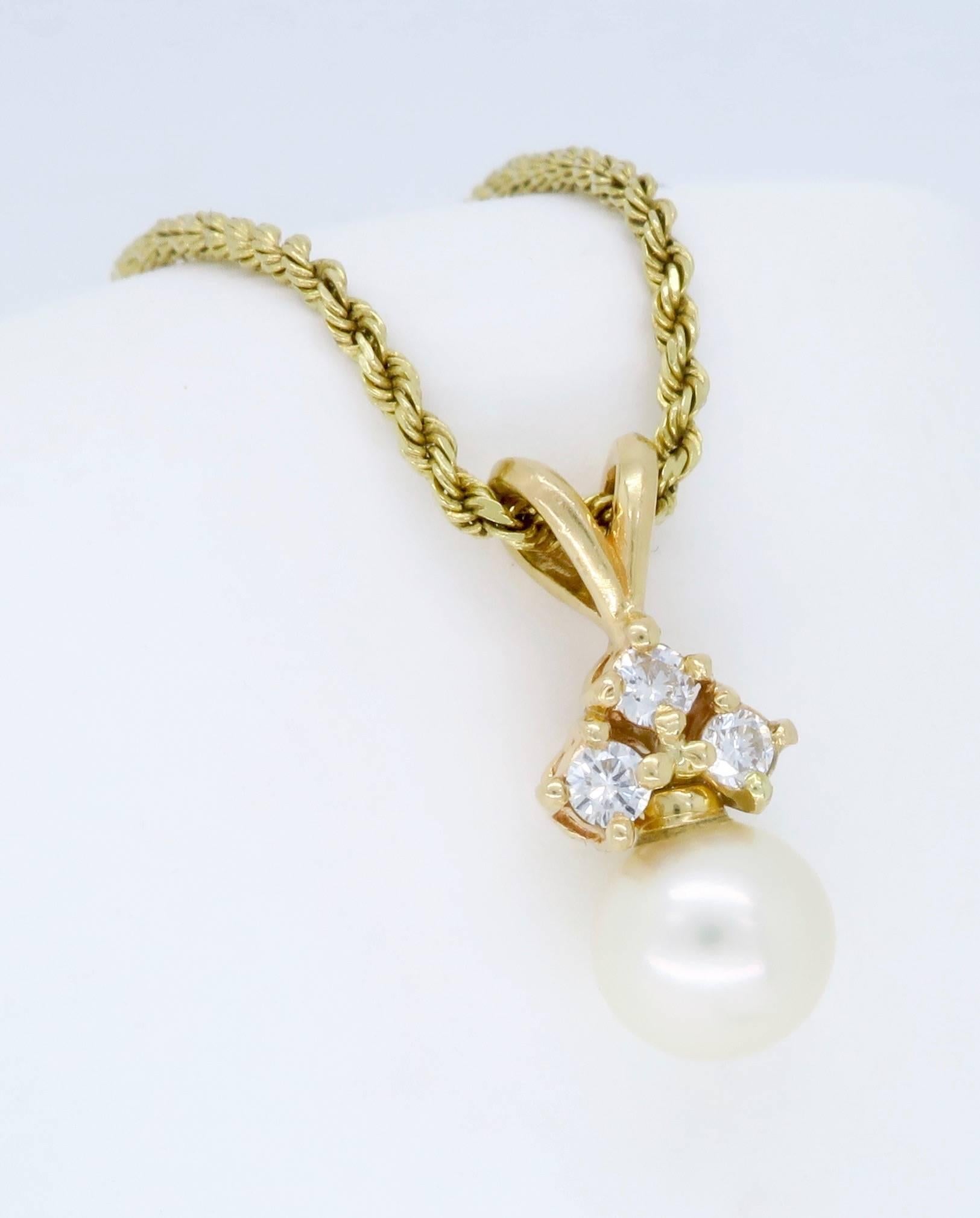 Diamond and Pearl Drop Necklace In Excellent Condition In Webster, NY