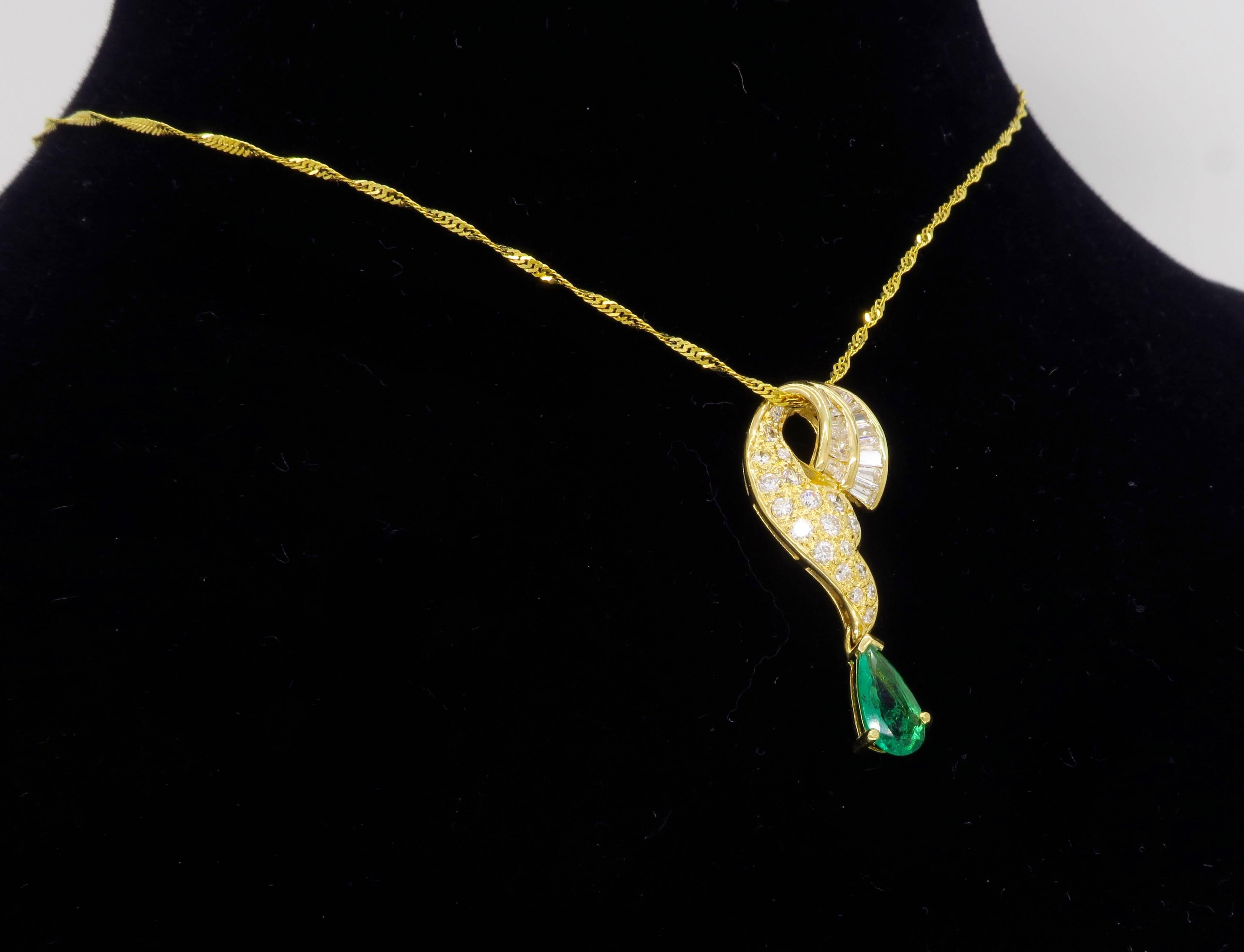 18 Karat Gold Diamond and Emerald Drop Necklace 5