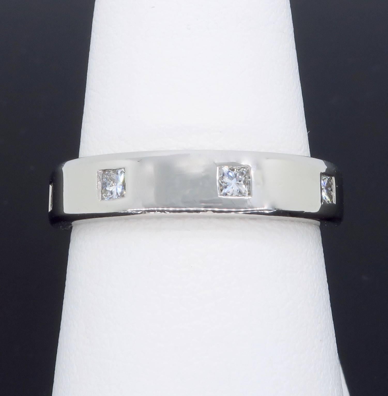 Platinum Diamond Band In Excellent Condition In Webster, NY