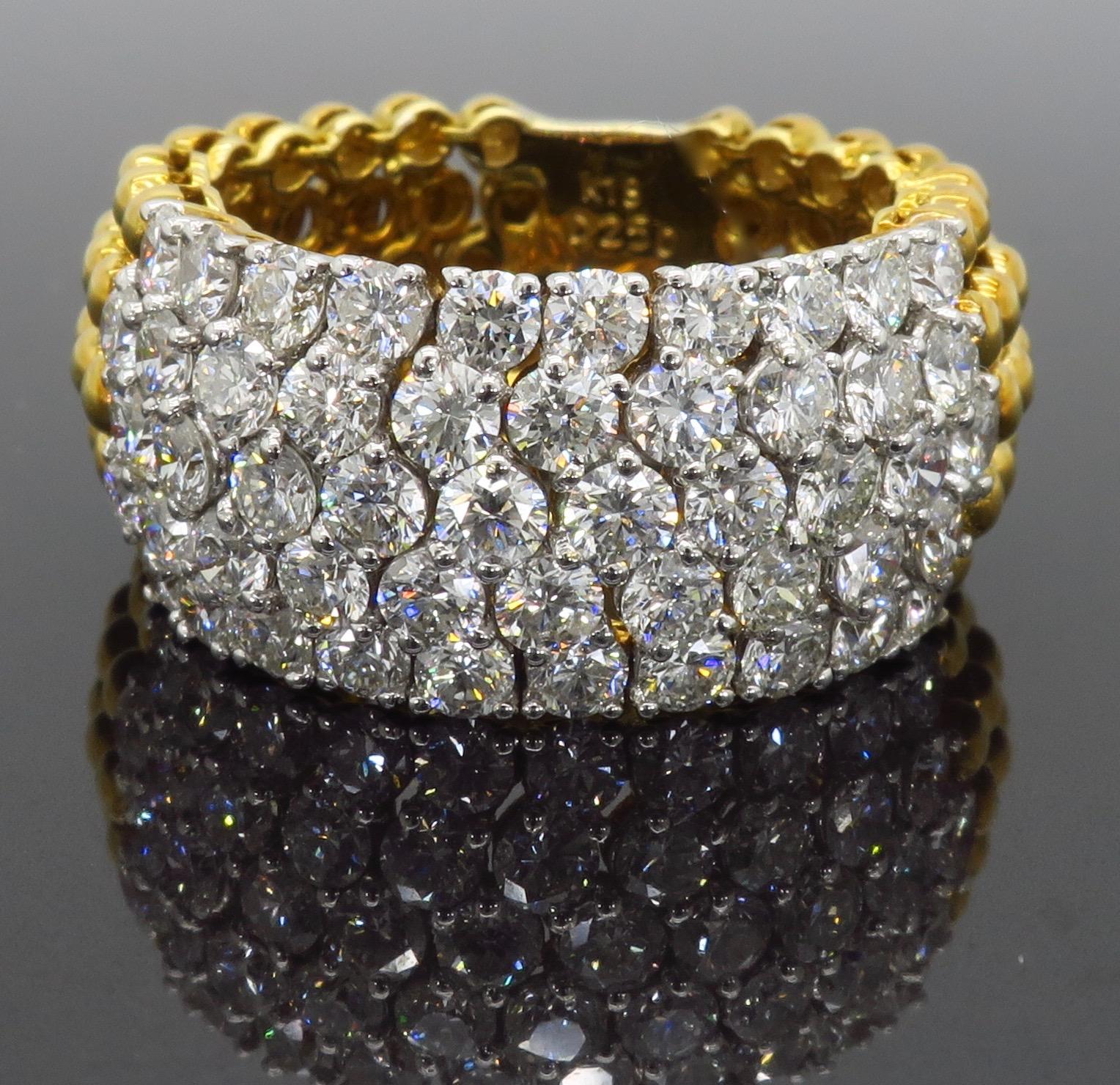 18 Karat Gold 2.50 Carat Movable Diamond Ring 1