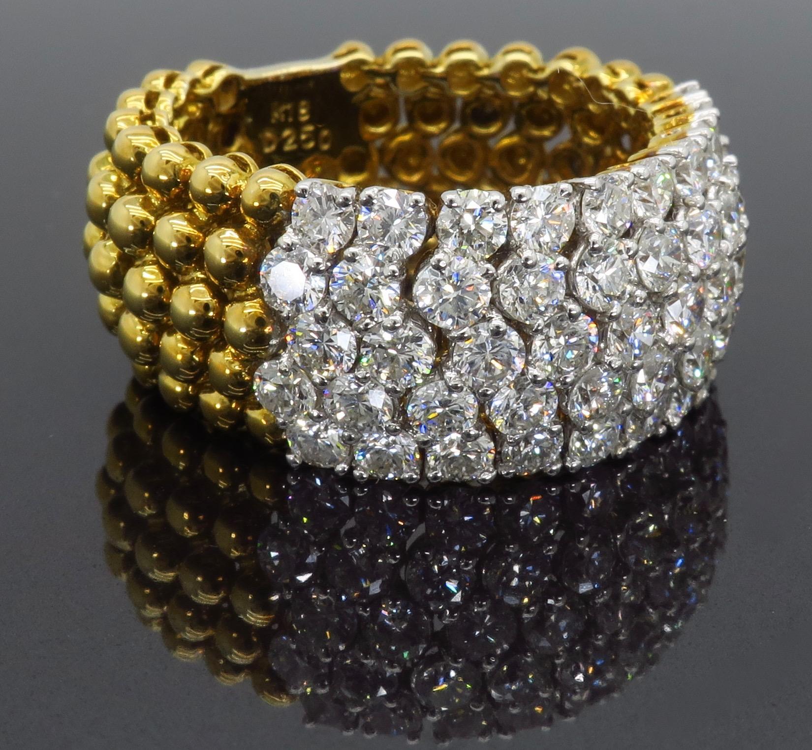 18 Karat Gold 2.50 Carat Movable Diamond Ring 6