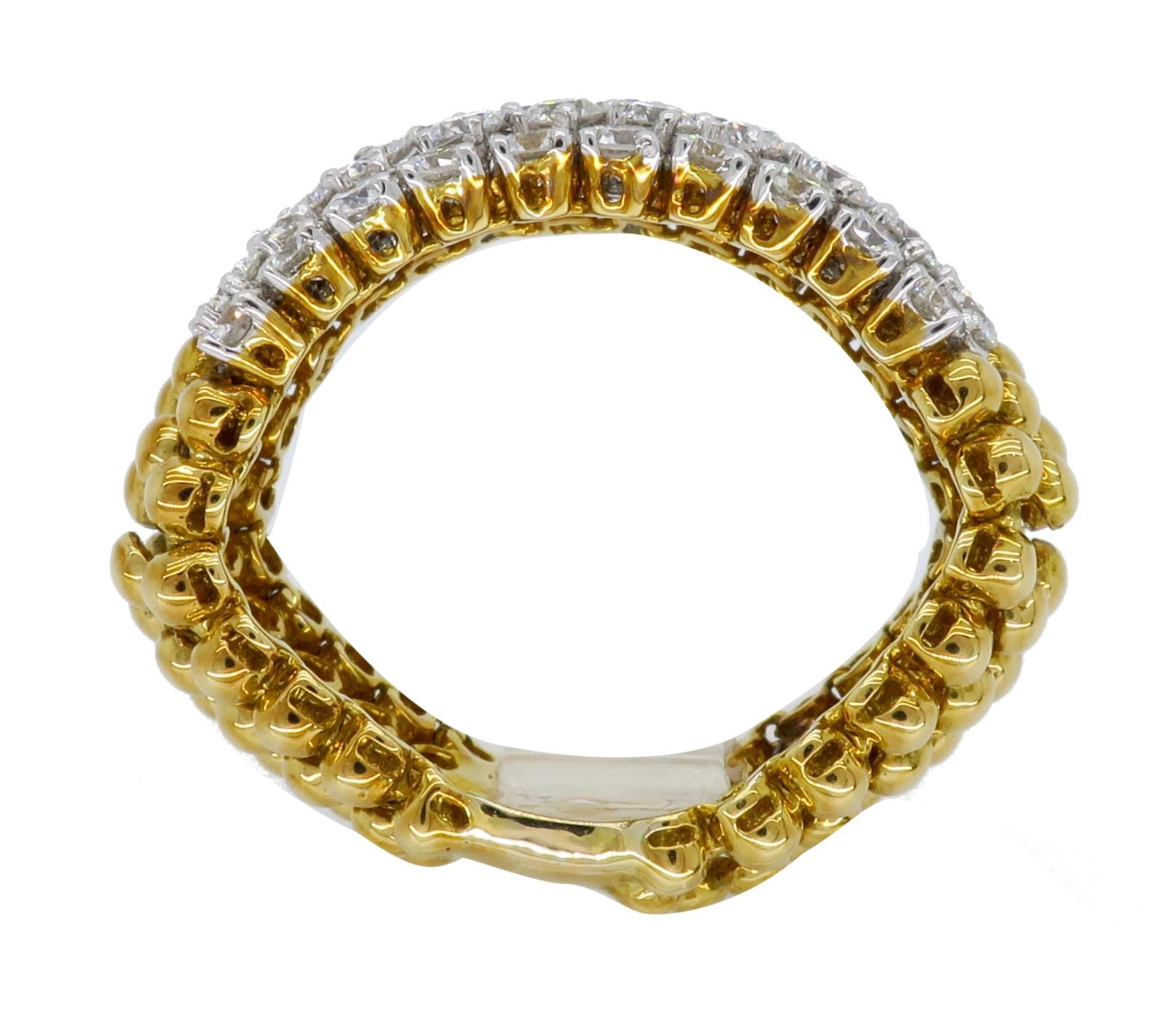 18 Karat Gold 2.50 Carat Movable Diamond Ring 7