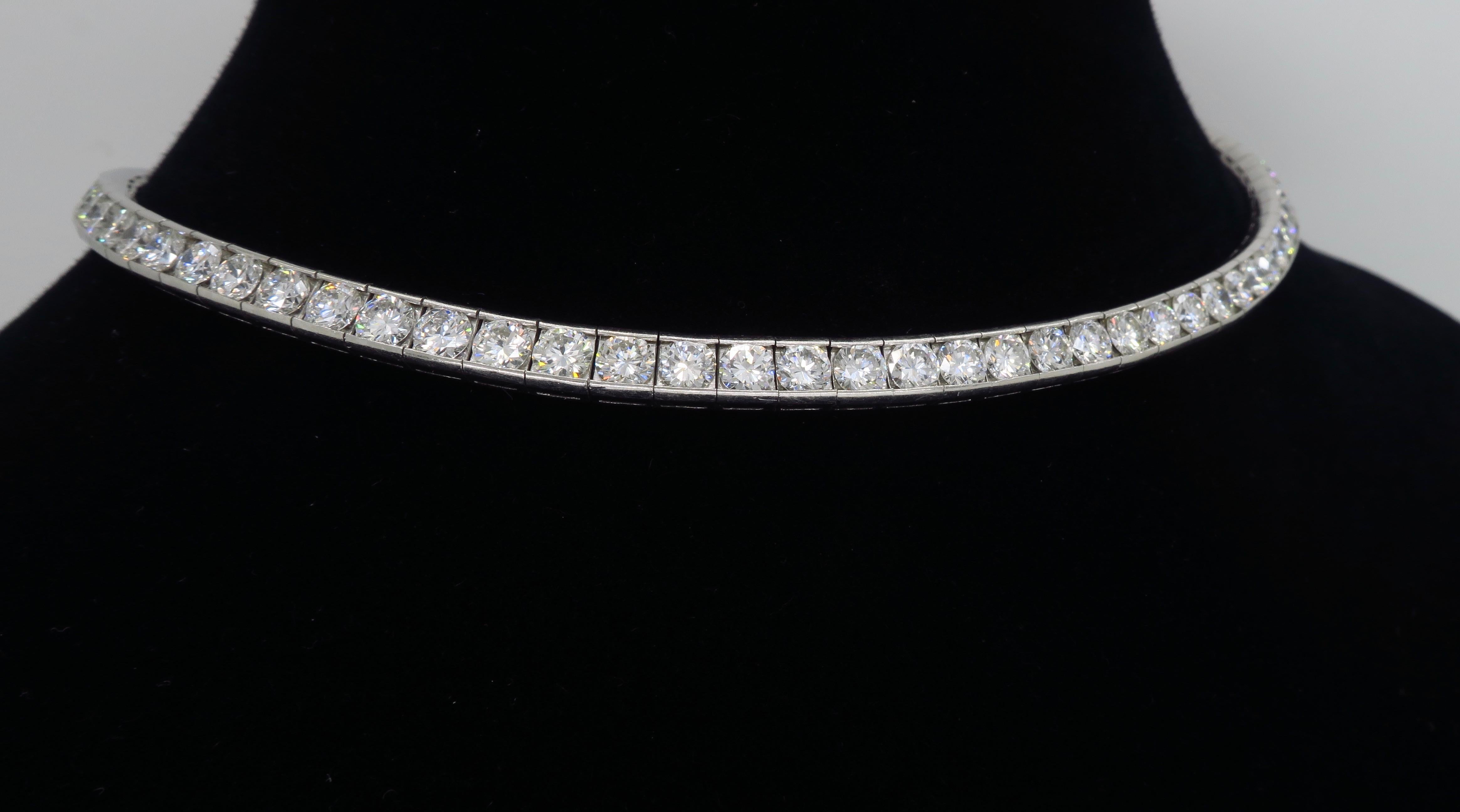 Platinum 25 Carat Diamond Choker Necklace In Excellent Condition In Webster, NY