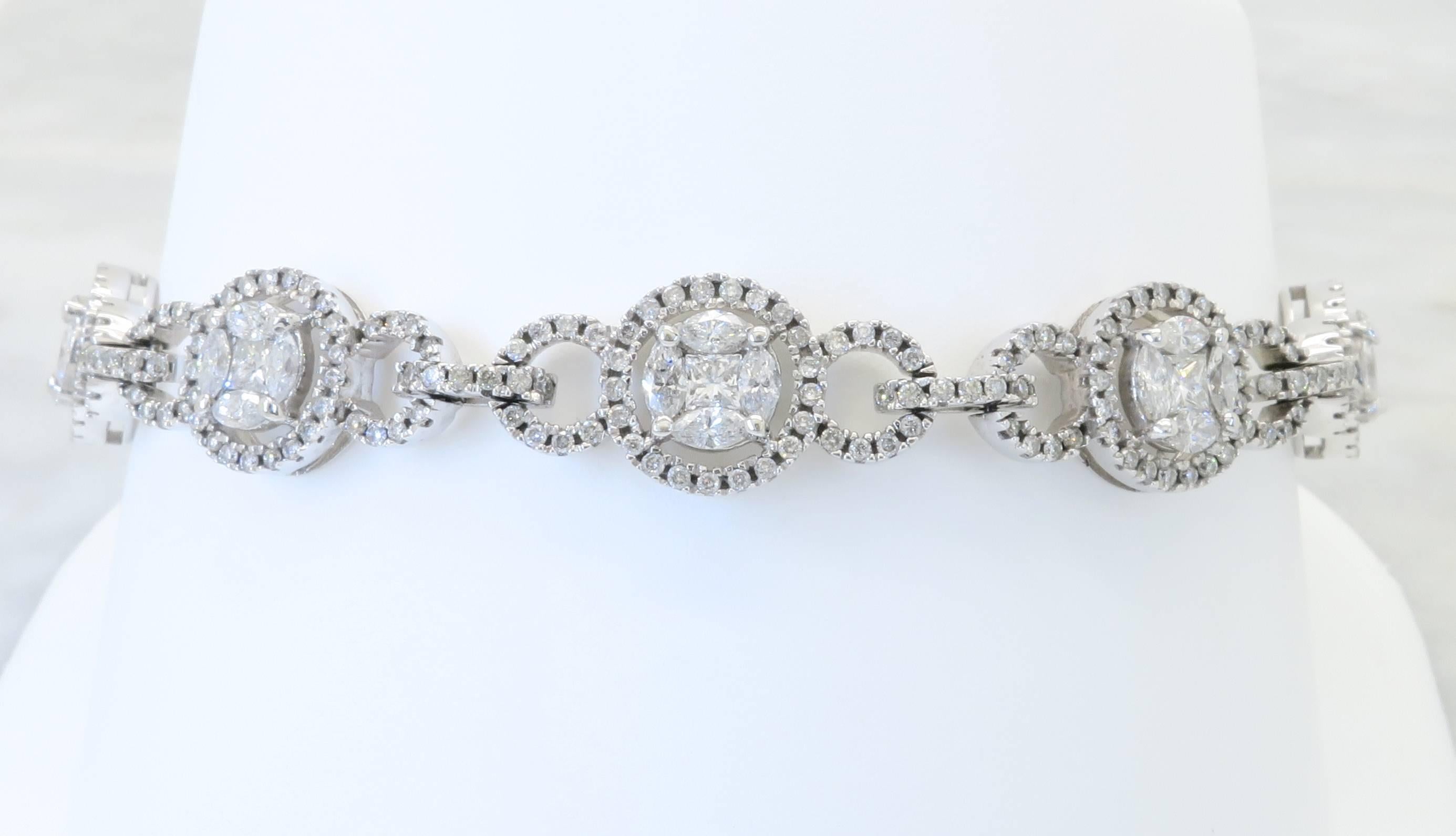 4.00 Carats Diamonds Gold Halo Tennis Bracelet  In Excellent Condition In Webster, NY