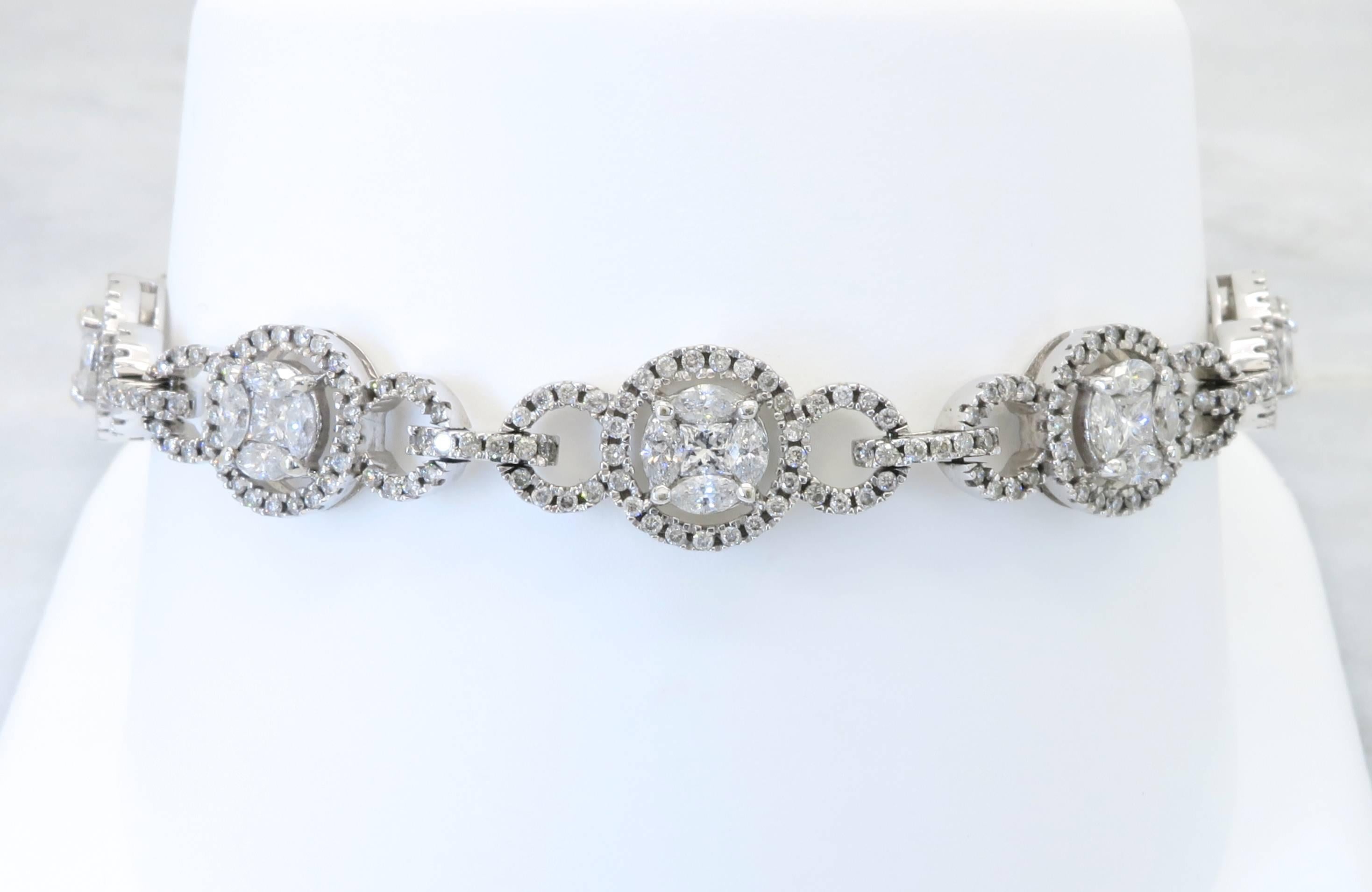 Women's 4.00 Carats Diamonds Gold Halo Tennis Bracelet 