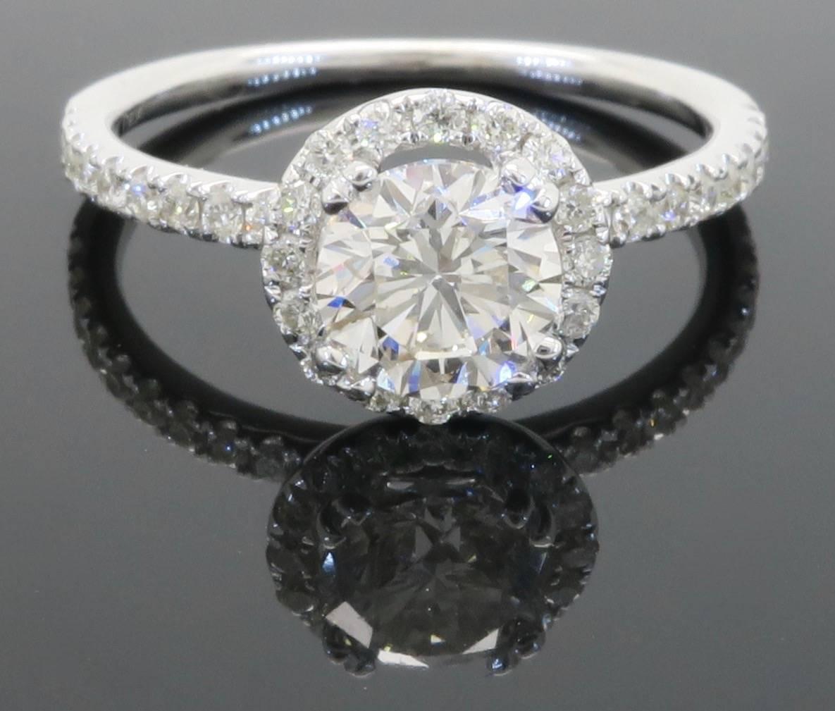 Women's 18 Karat White Gold Odelia Halo Diamond Engagement Ring 